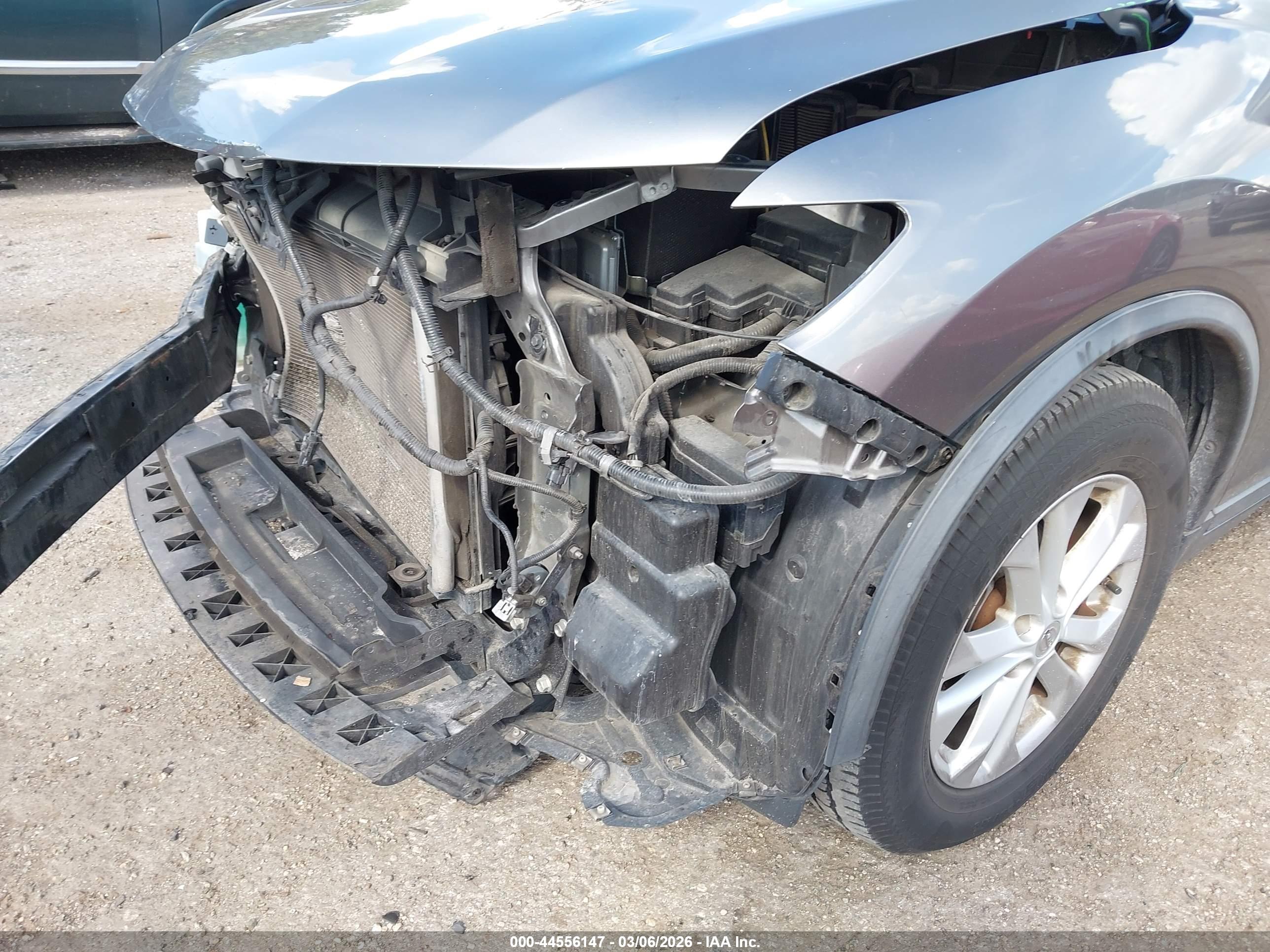 NISSAN ROGUE image 6