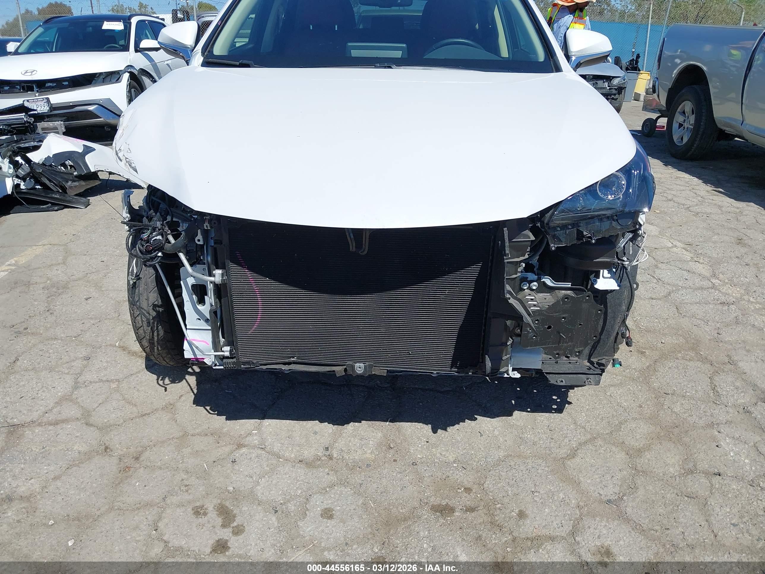 LEXUS NX image 6