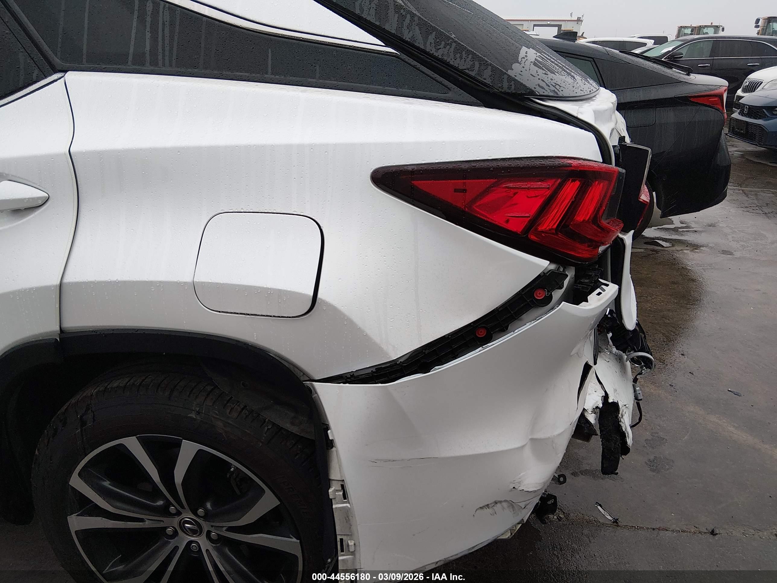 LEXUS RX image 6