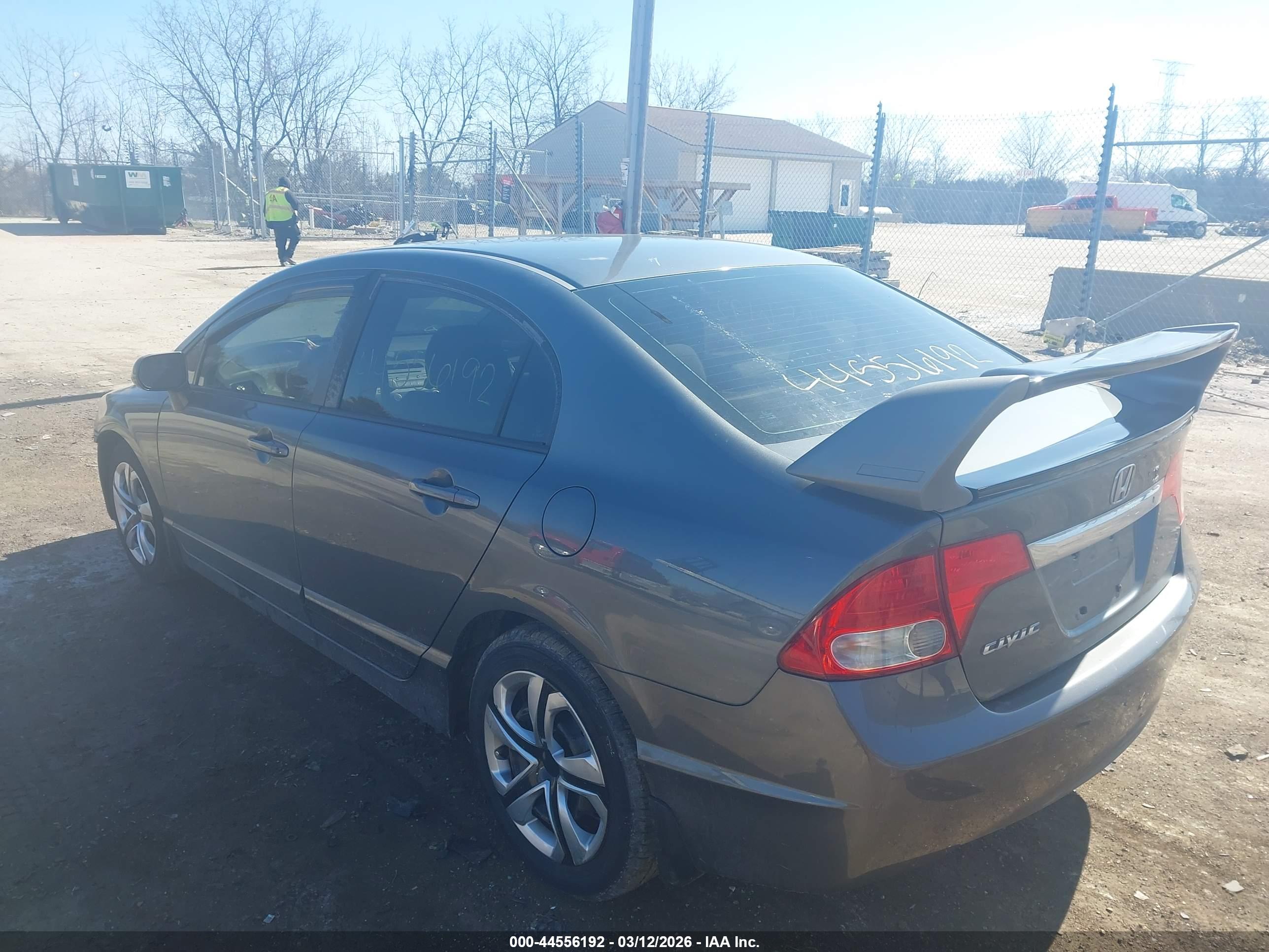 HONDA CIVIC image 3
