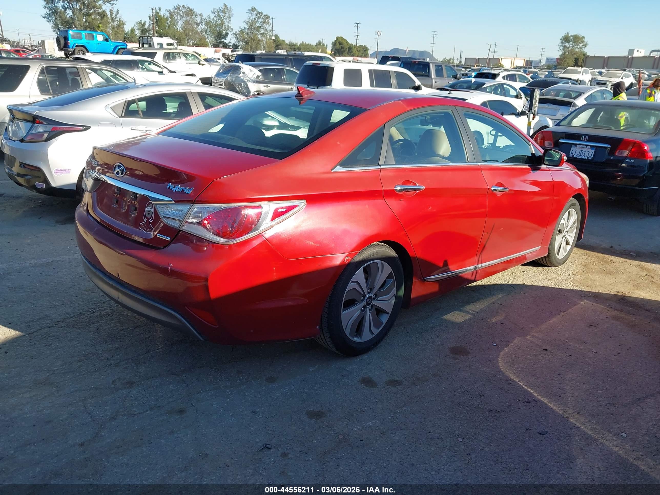 HYUNDAI SONATA image 4