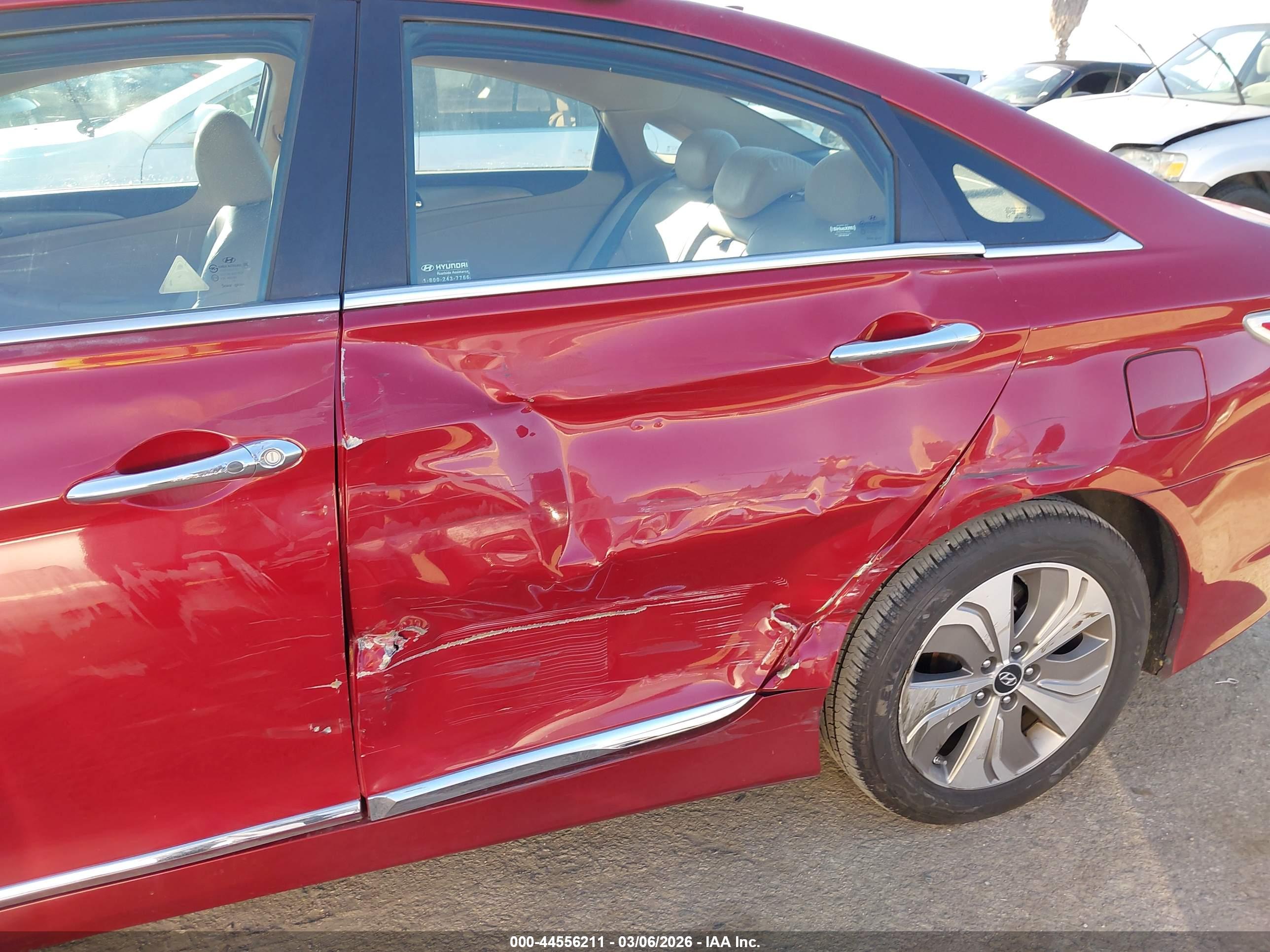 HYUNDAI SONATA image 6