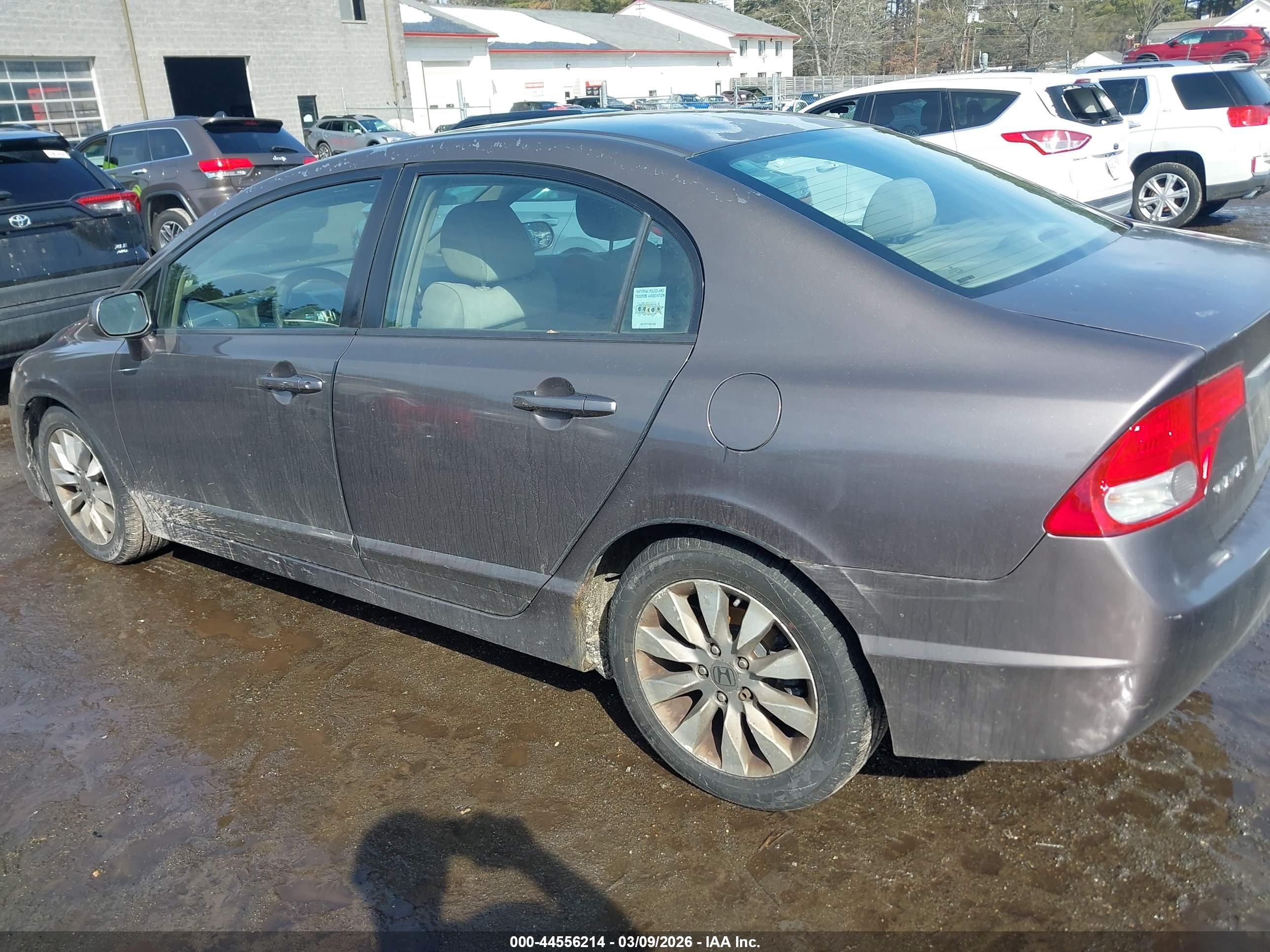 HONDA CIVIC image 3