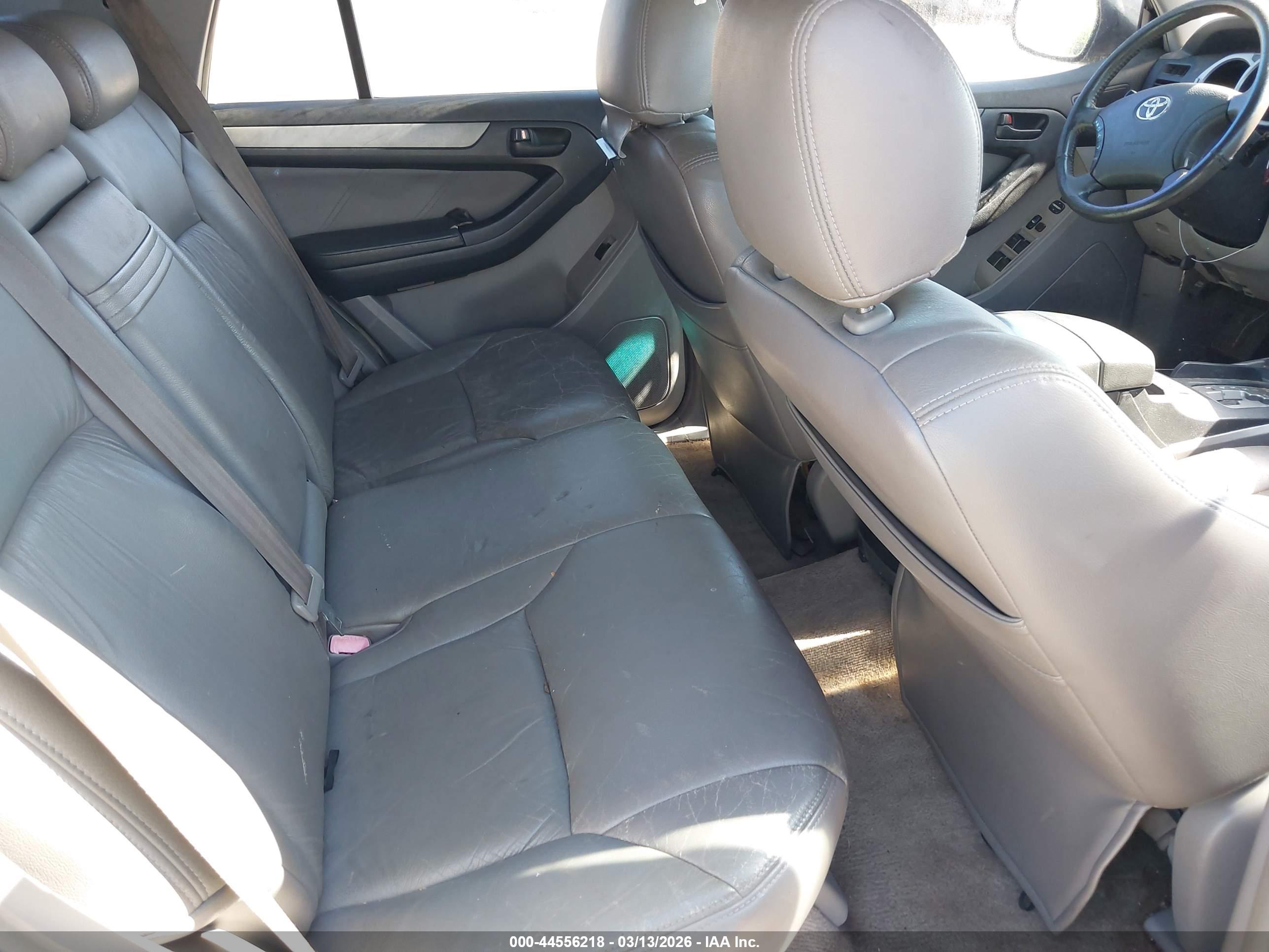 TOYOTA 4RUNNER image 8