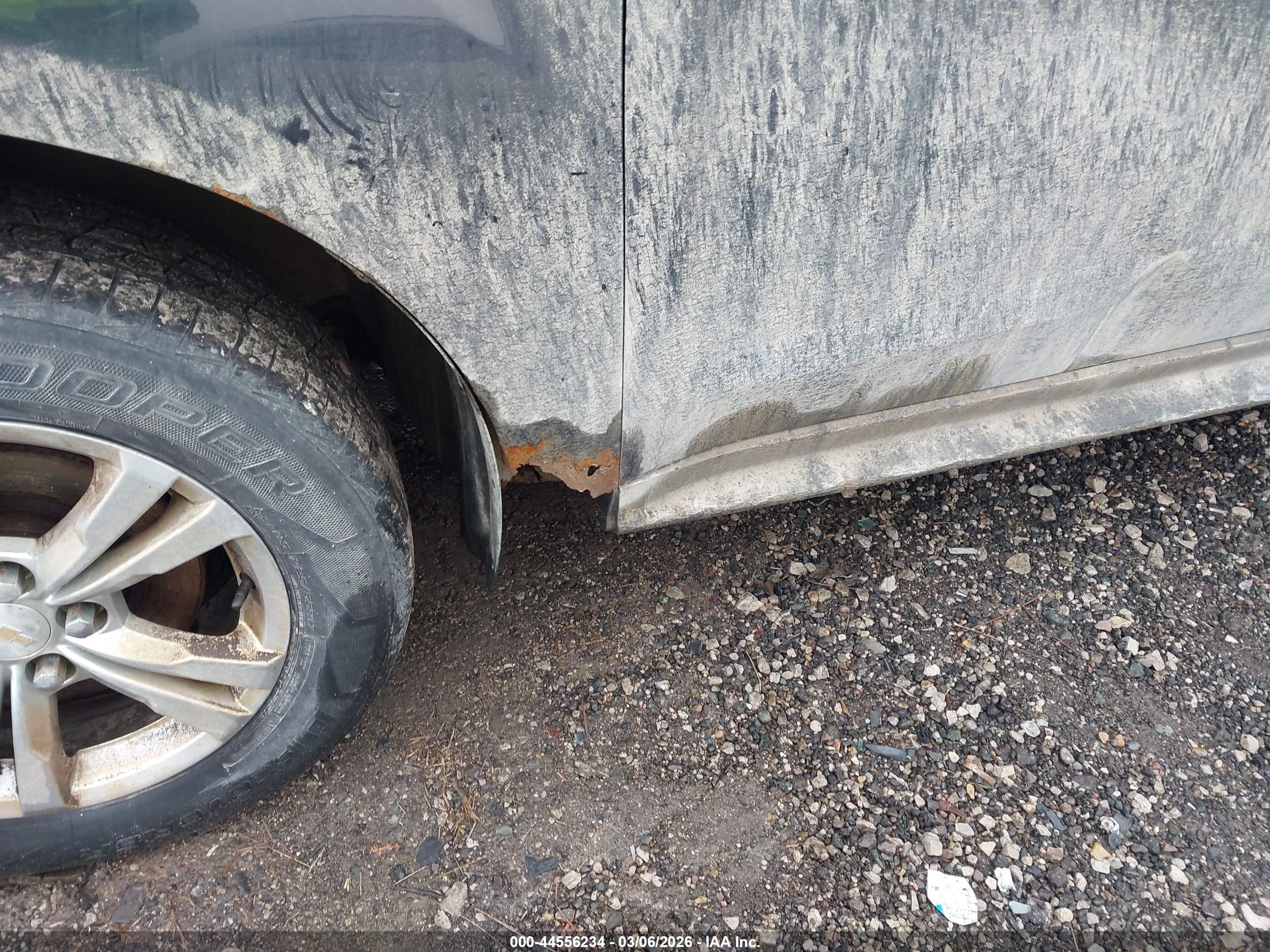 CHEVROLET EQUINOX image 6