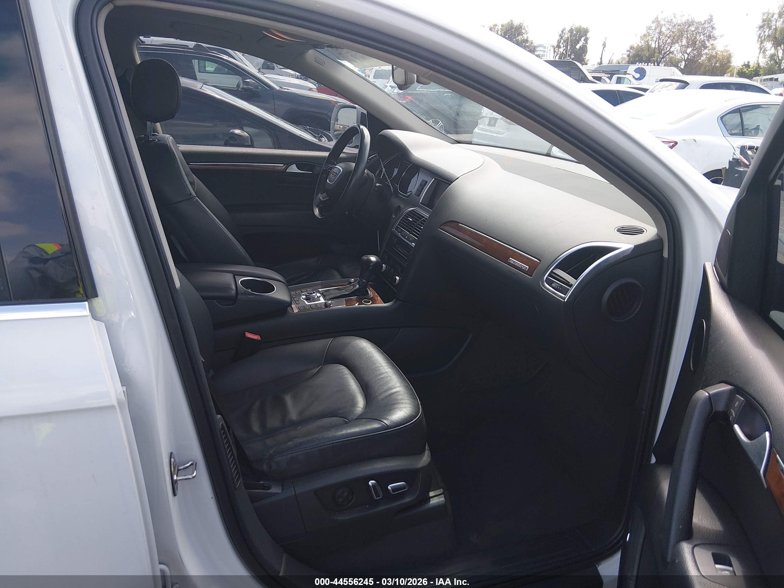AUDI Q7 image 5