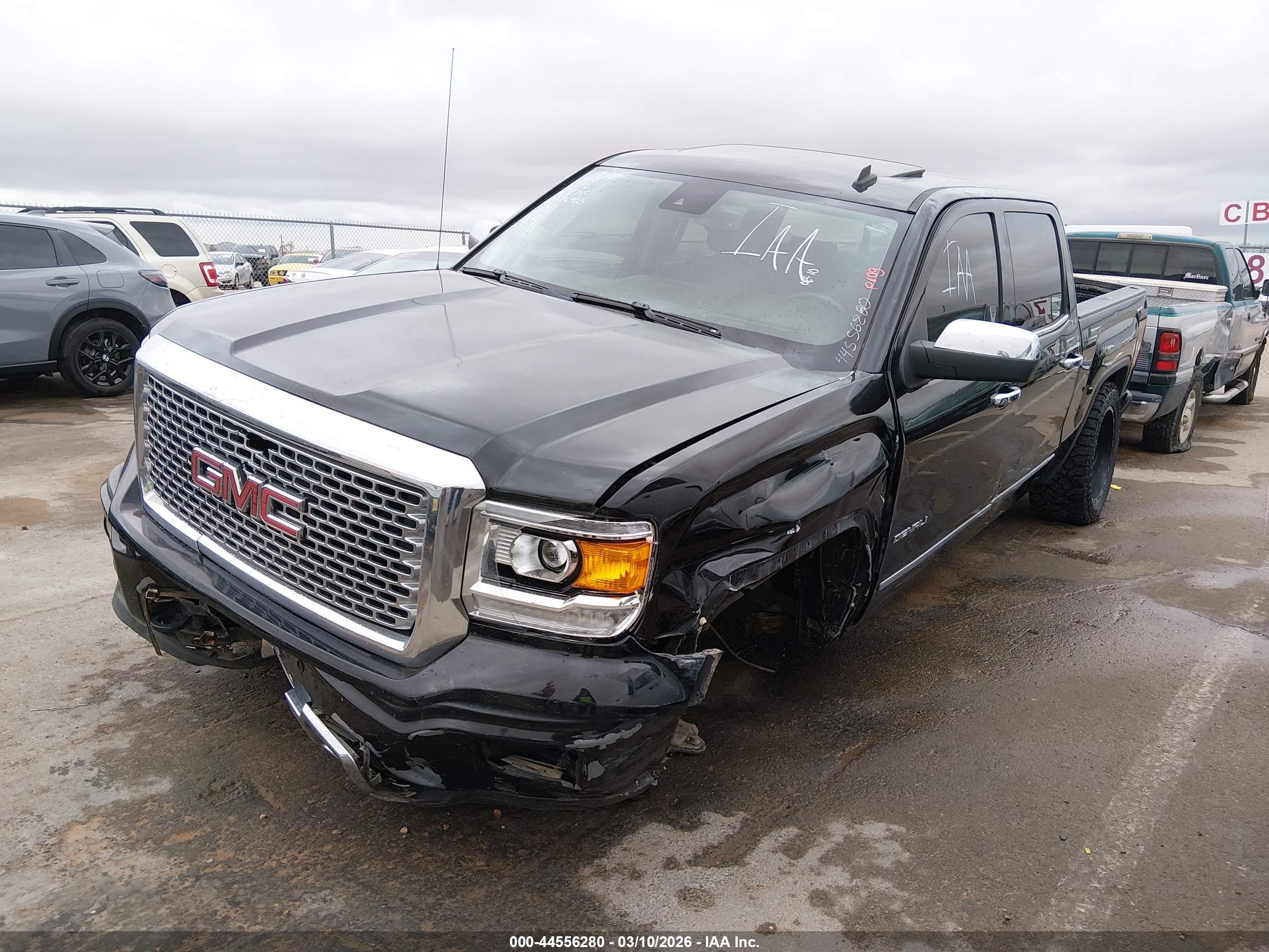 GMC SIERRA image 2