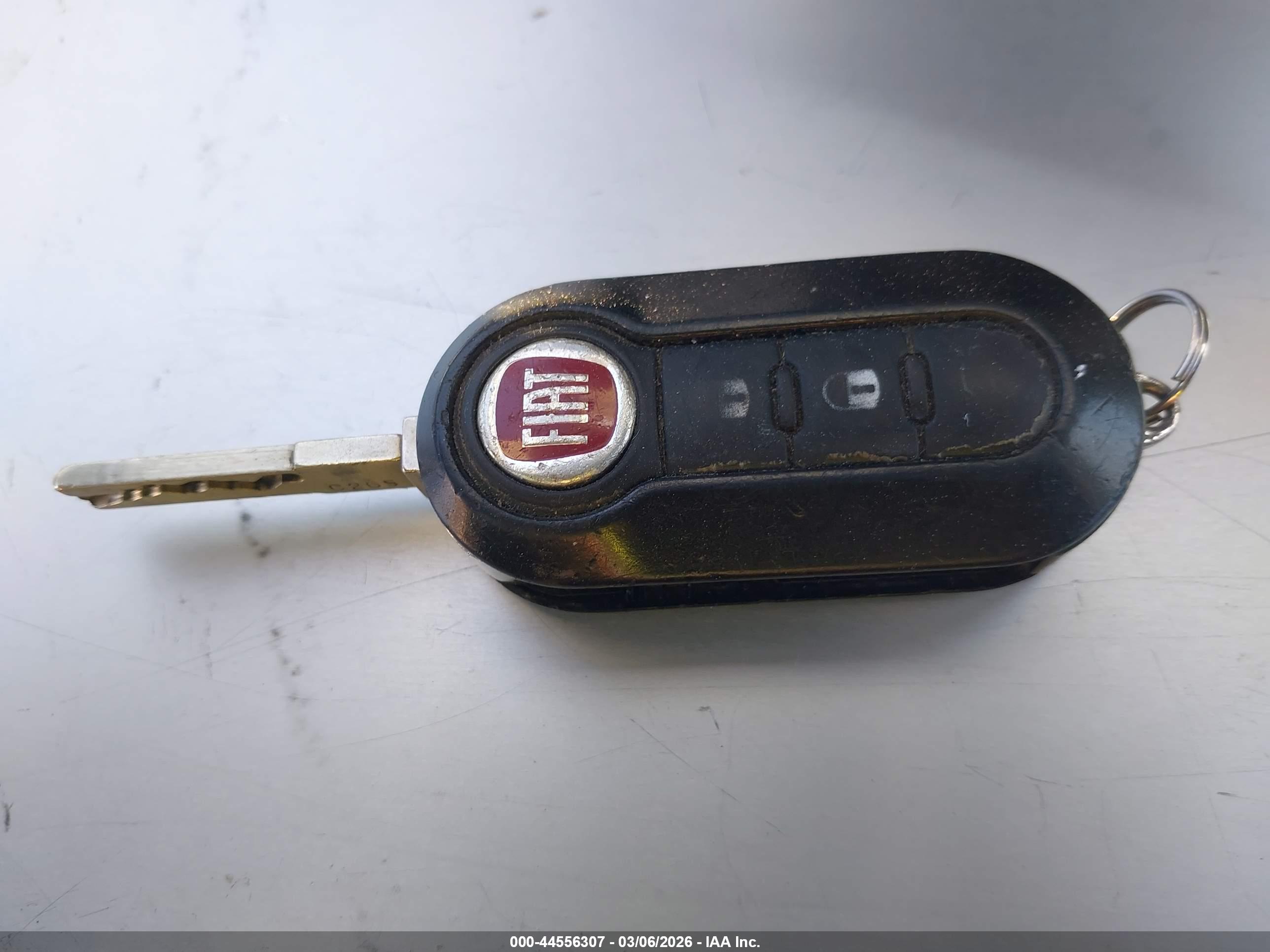 FIAT 500C image 11