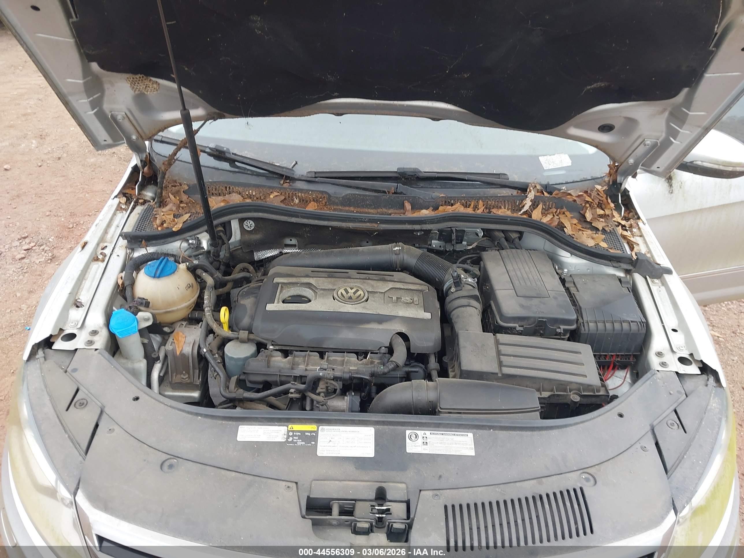 VOLKSWAGEN CC image 10