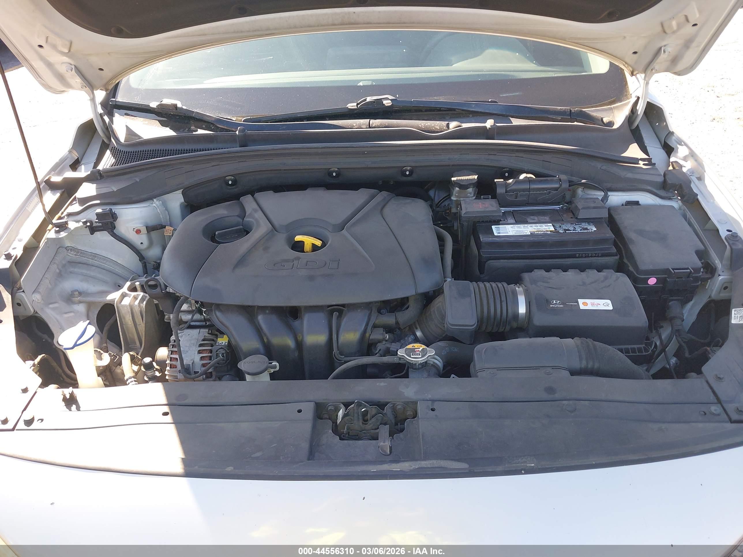 HYUNDAI ELANTRA image 10