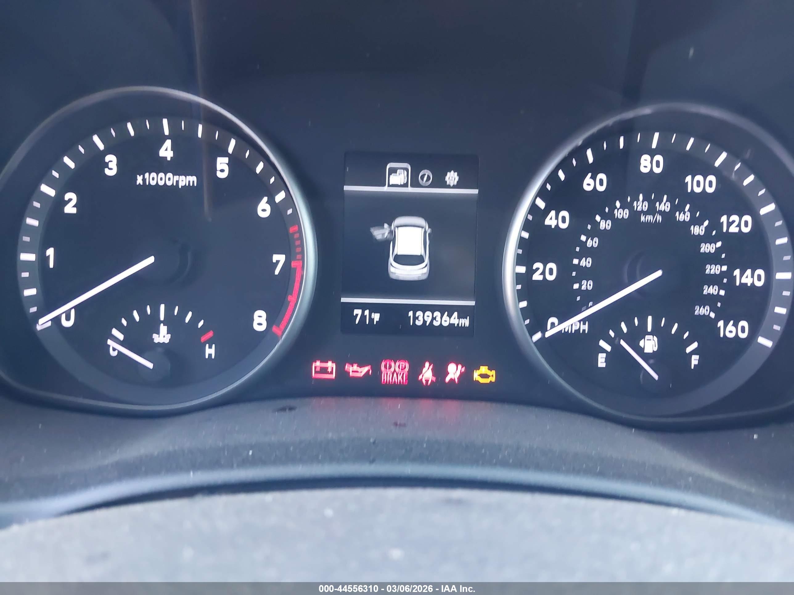 HYUNDAI ELANTRA image 7