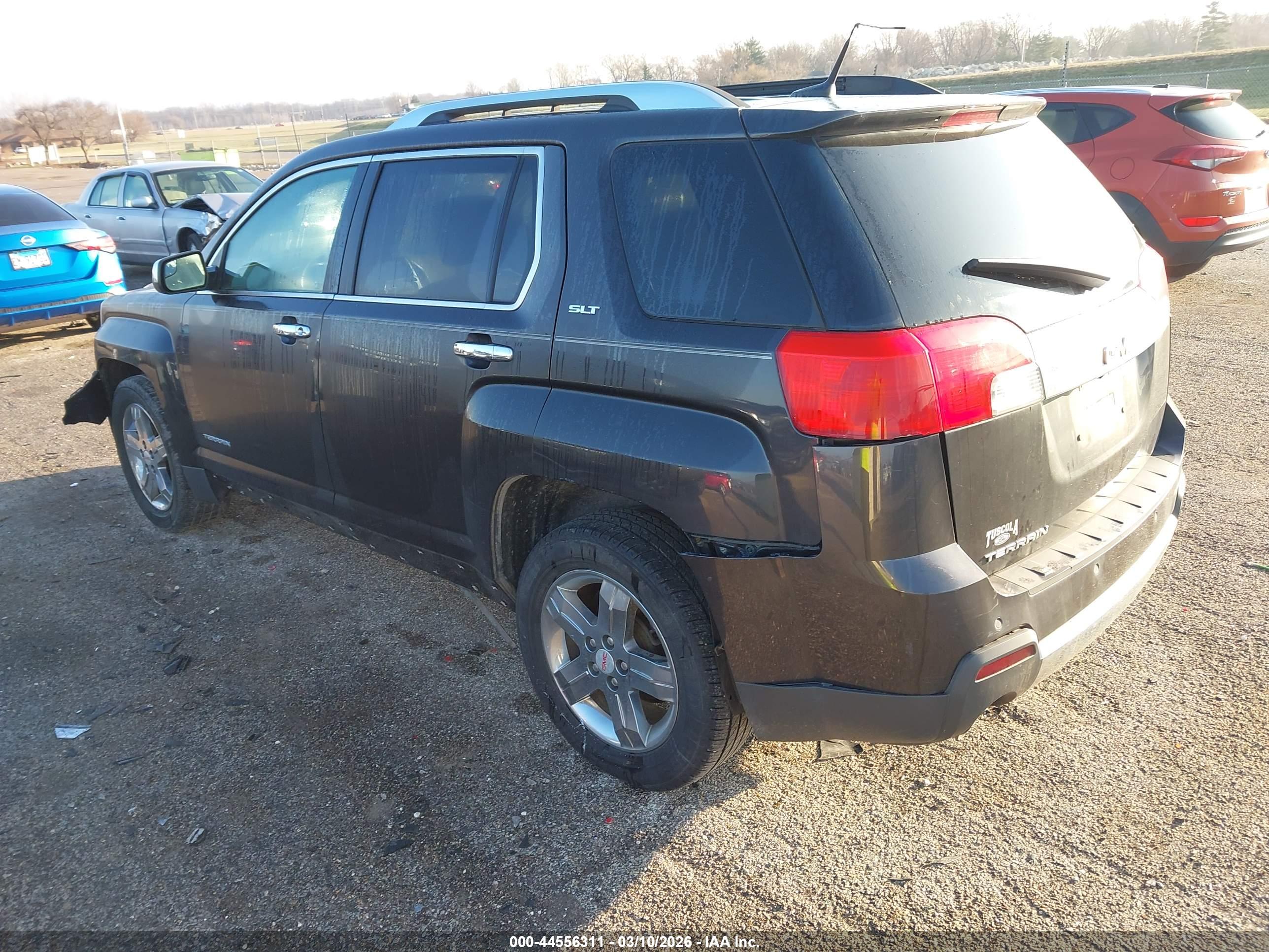 GMC TERRAIN image 3