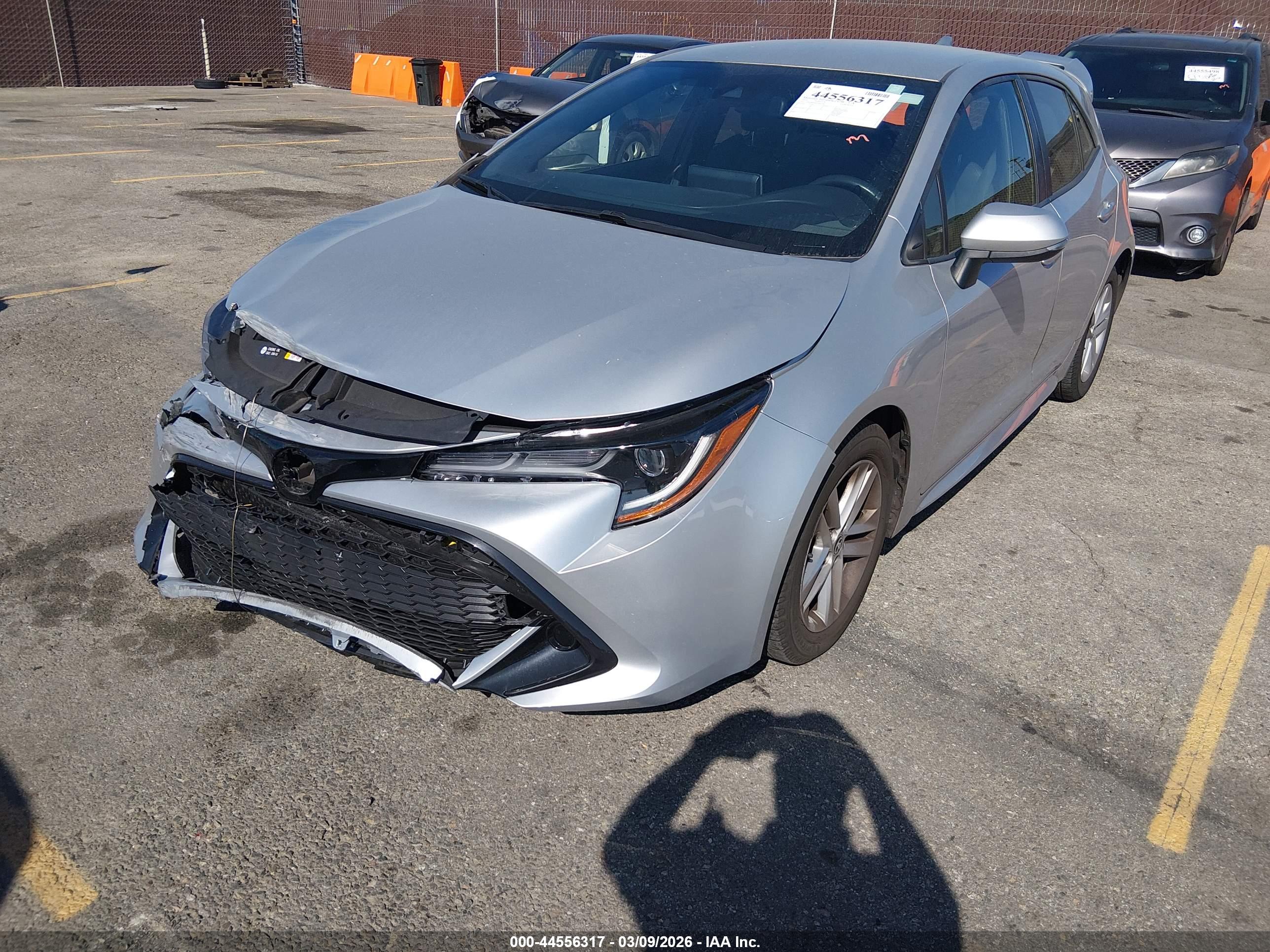 TOYOTA COROLLA image 2
