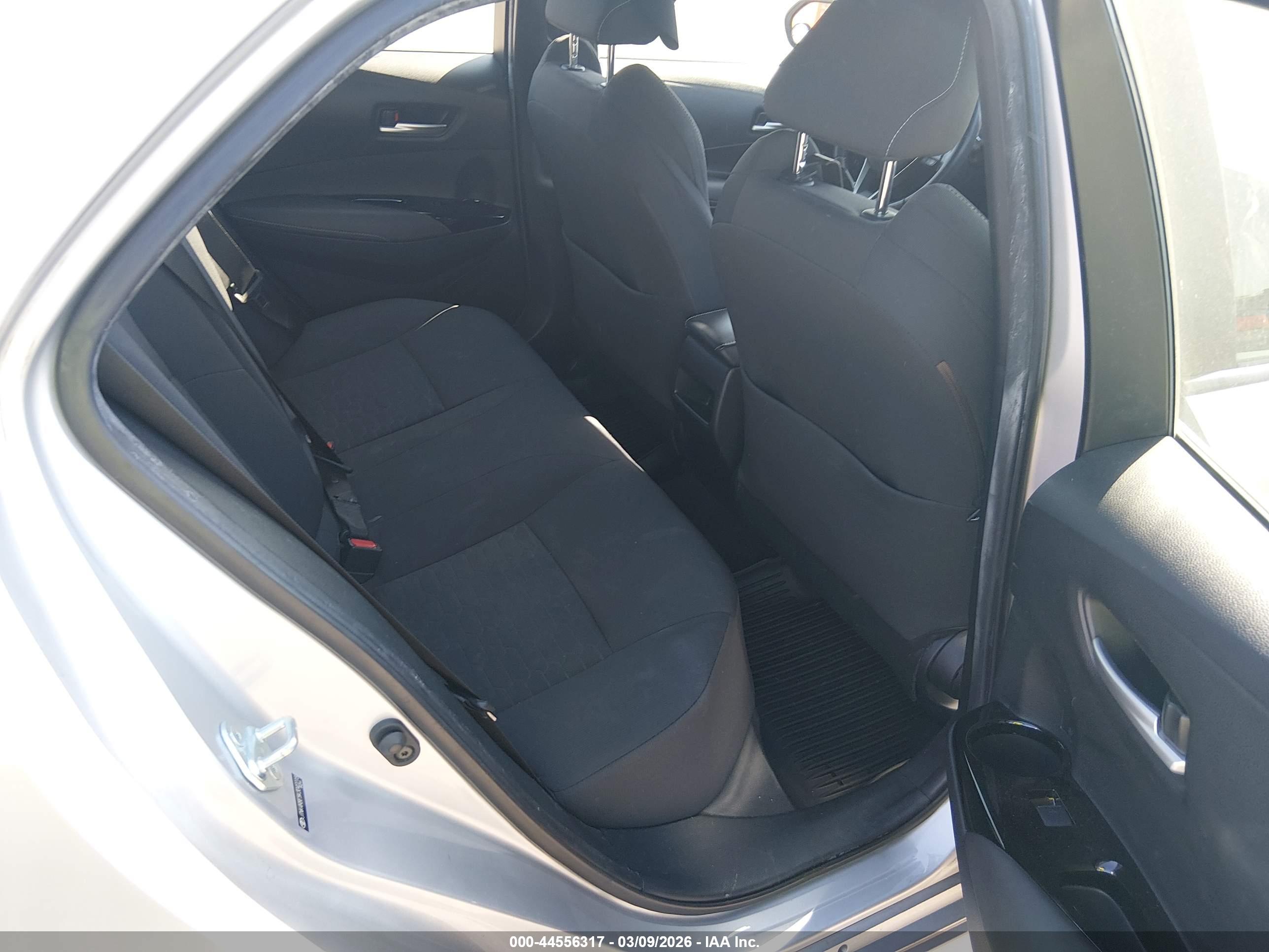 TOYOTA COROLLA image 8