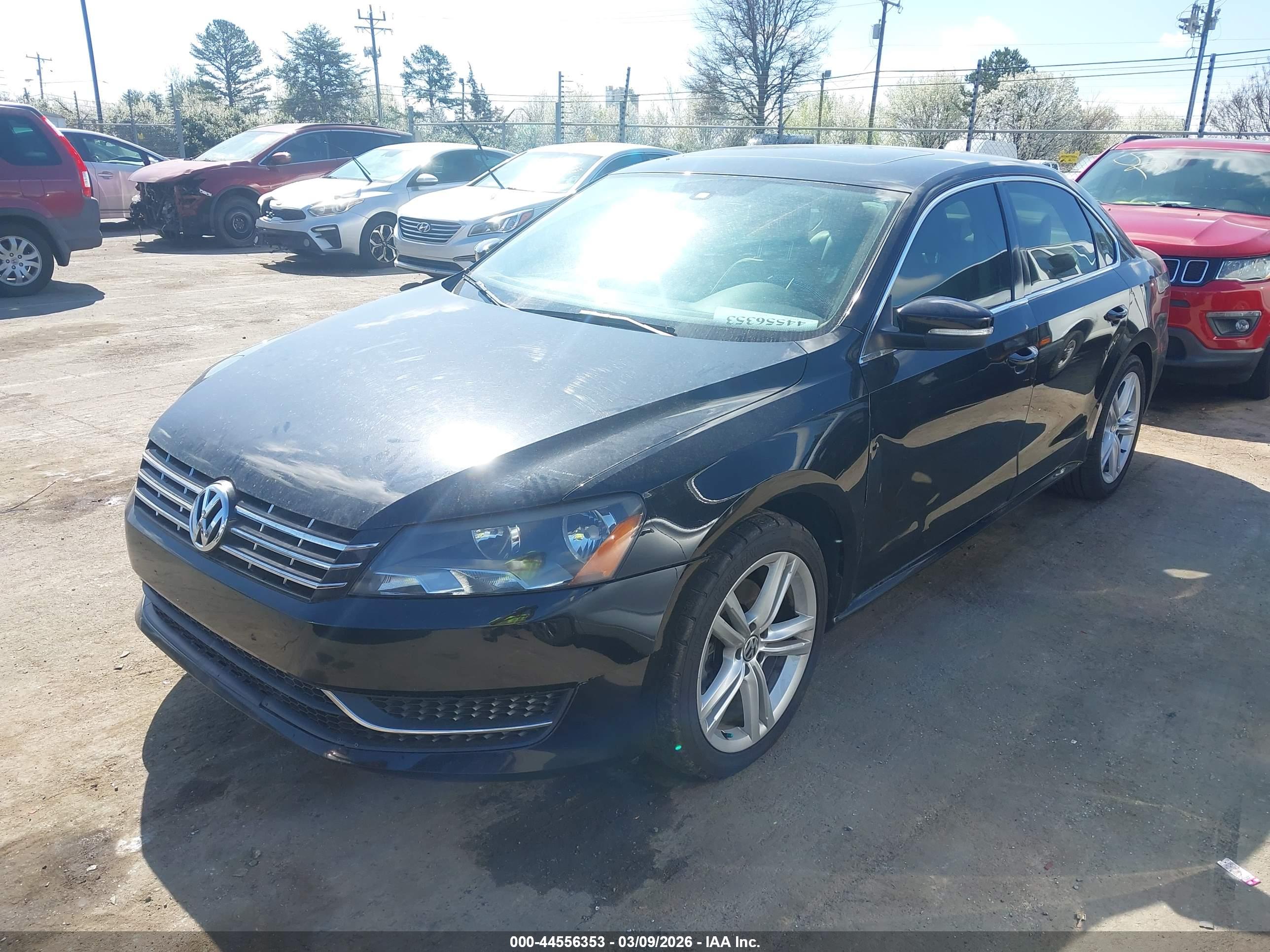 VOLKSWAGEN PASSAT image 2
