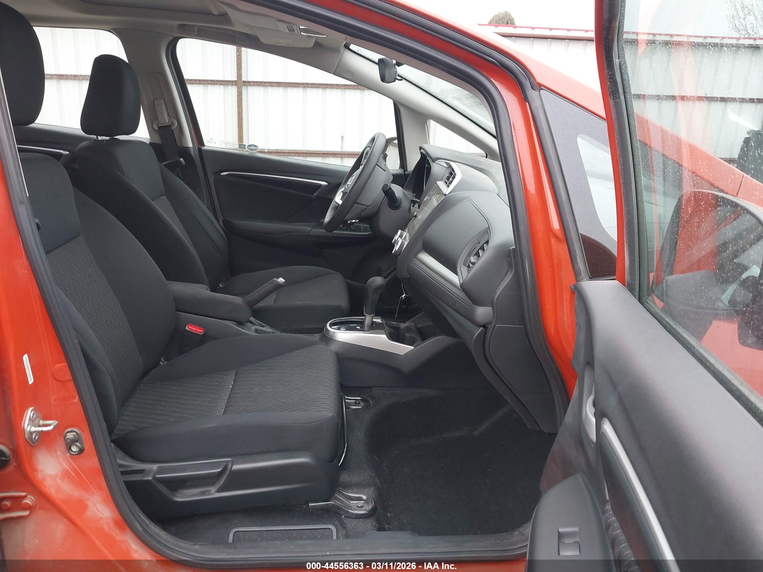 HONDA FIT image 5