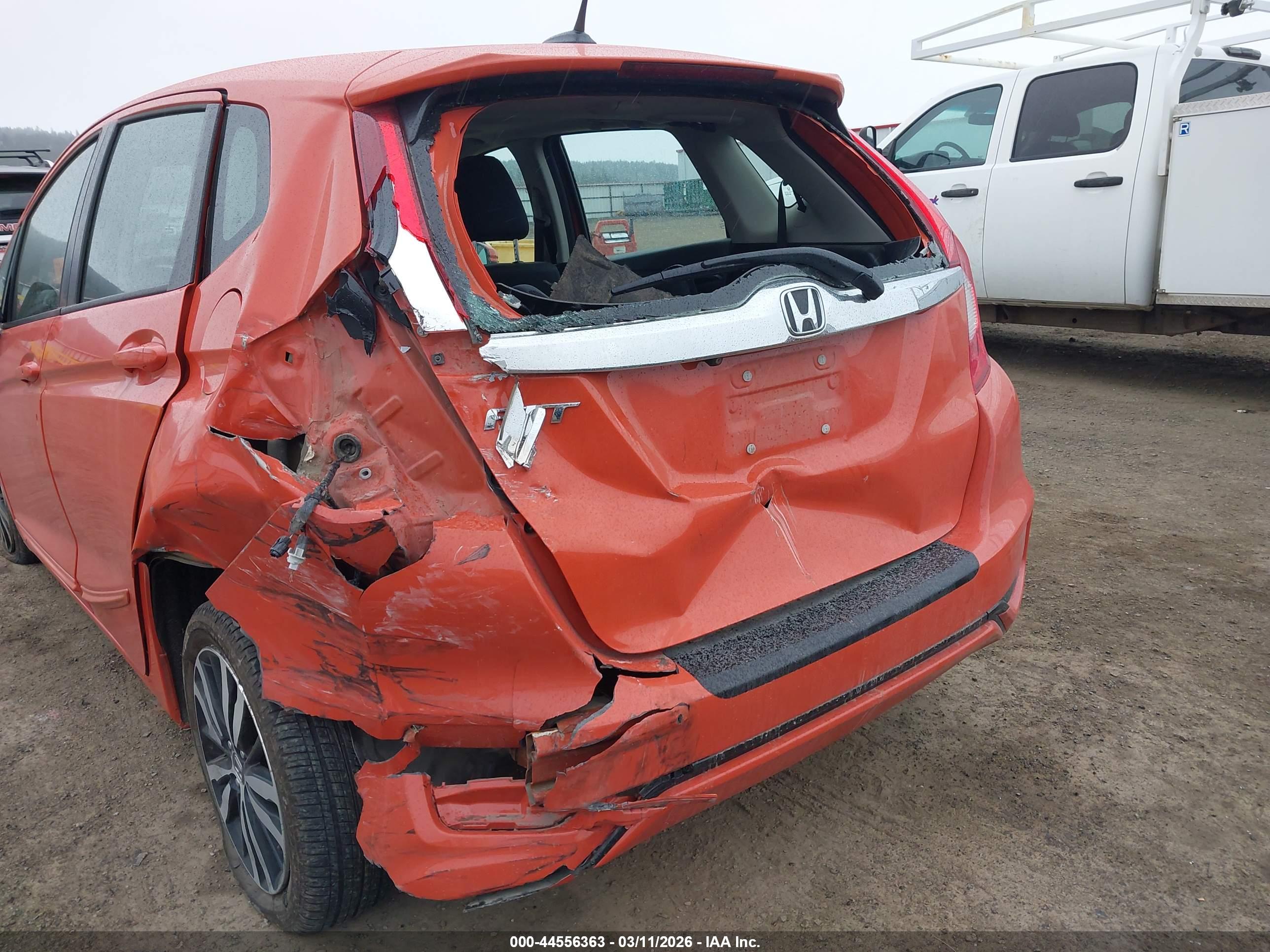 HONDA FIT image 6