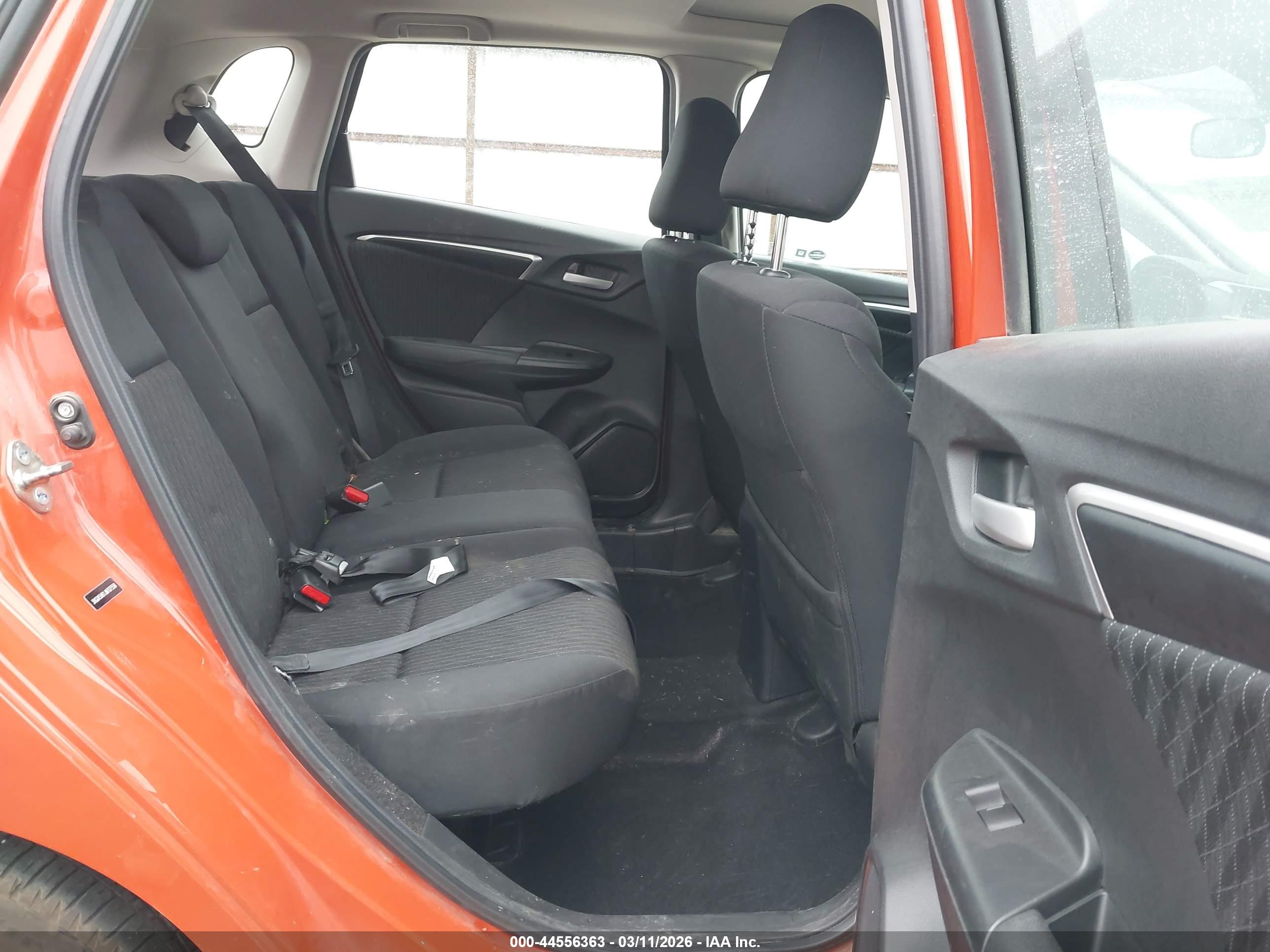 HONDA FIT image 8
