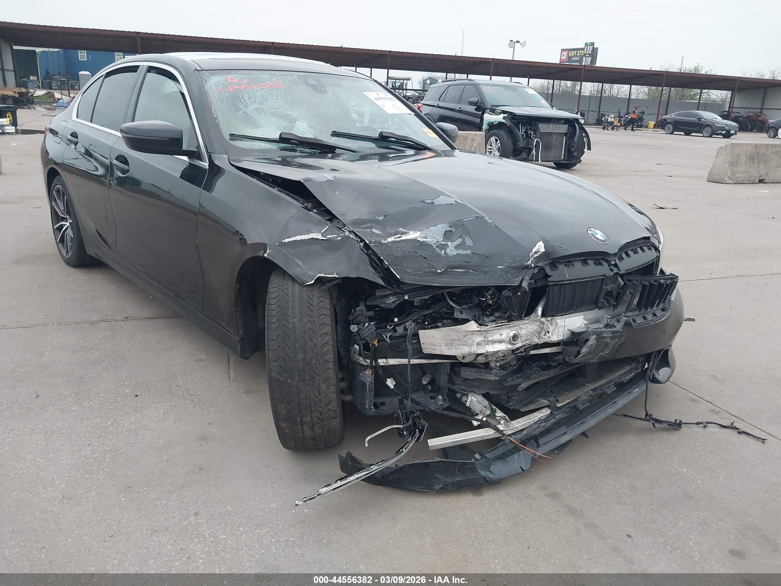 BMW 330I image 6