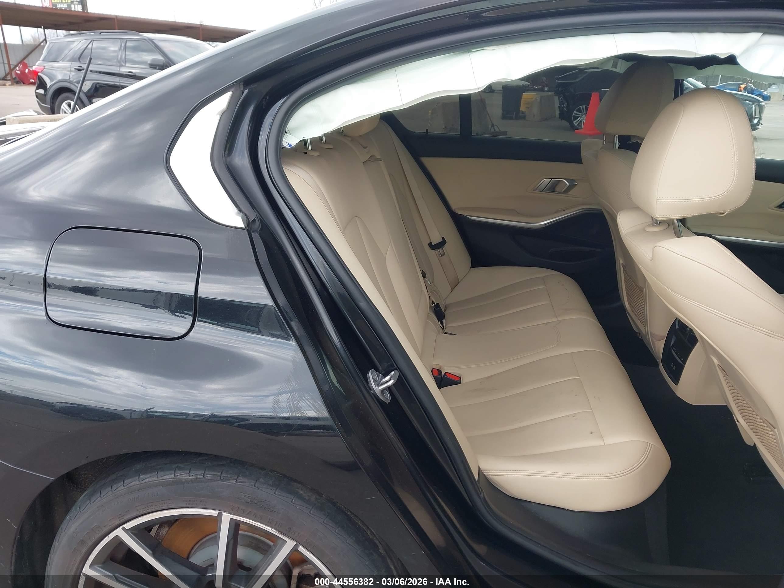 BMW 330I image 8