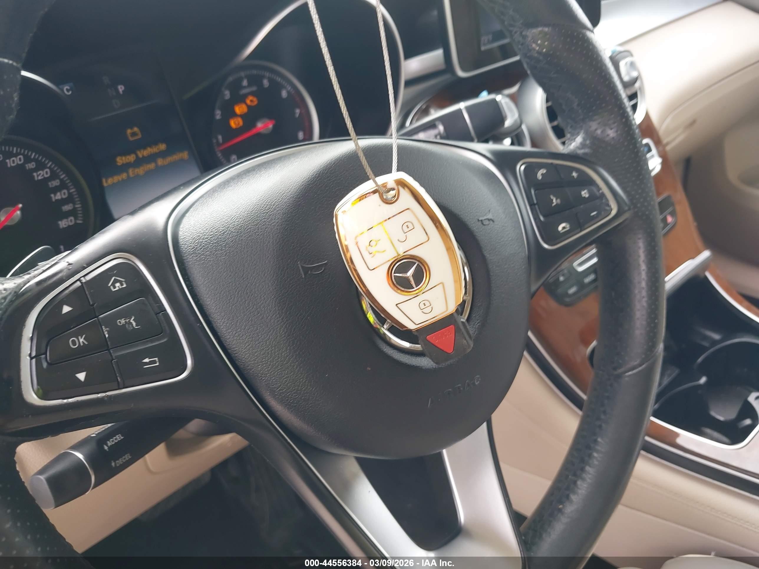 MERCEDES-BENZ GLC image 11