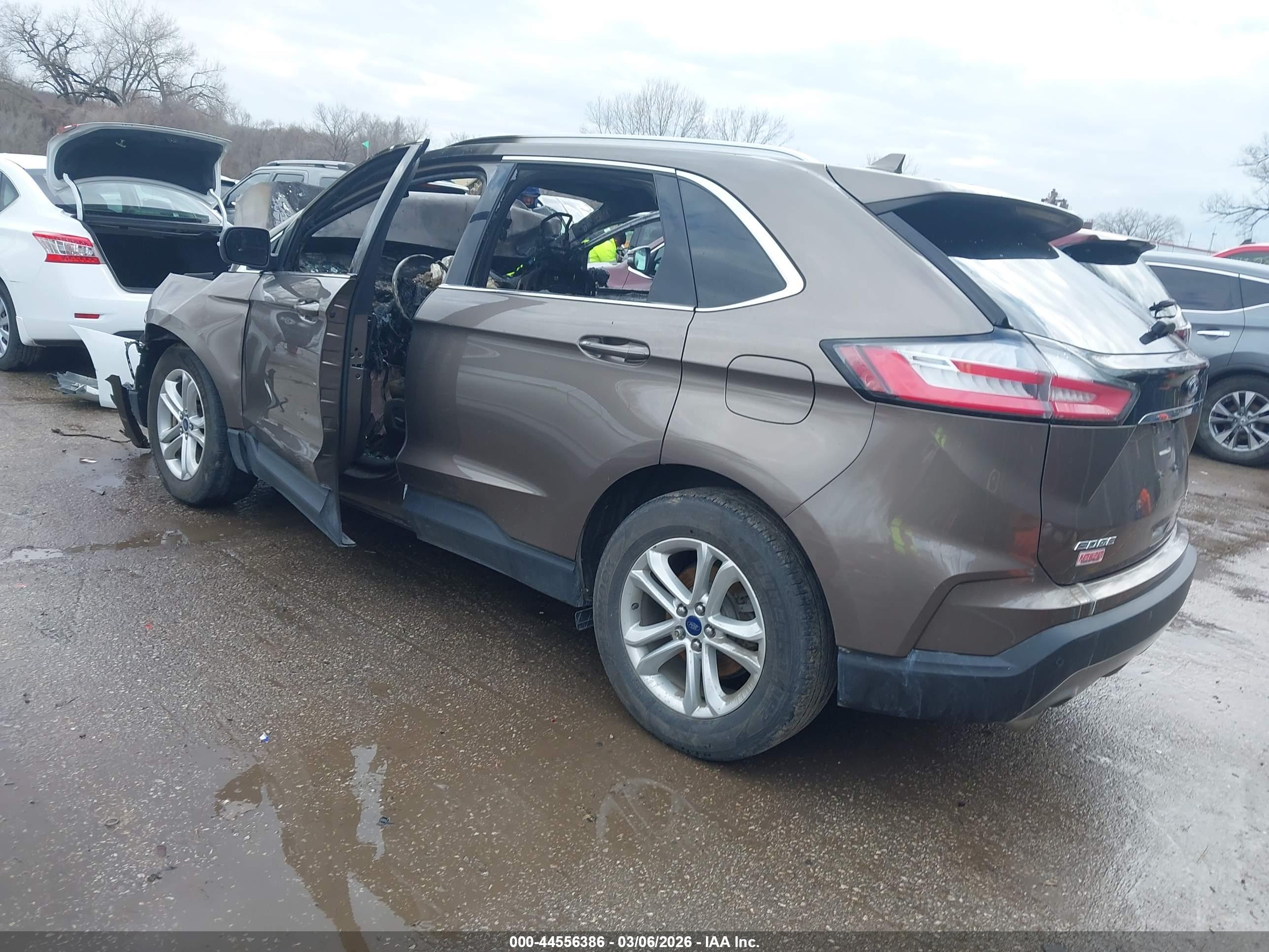 FORD EDGE image 3