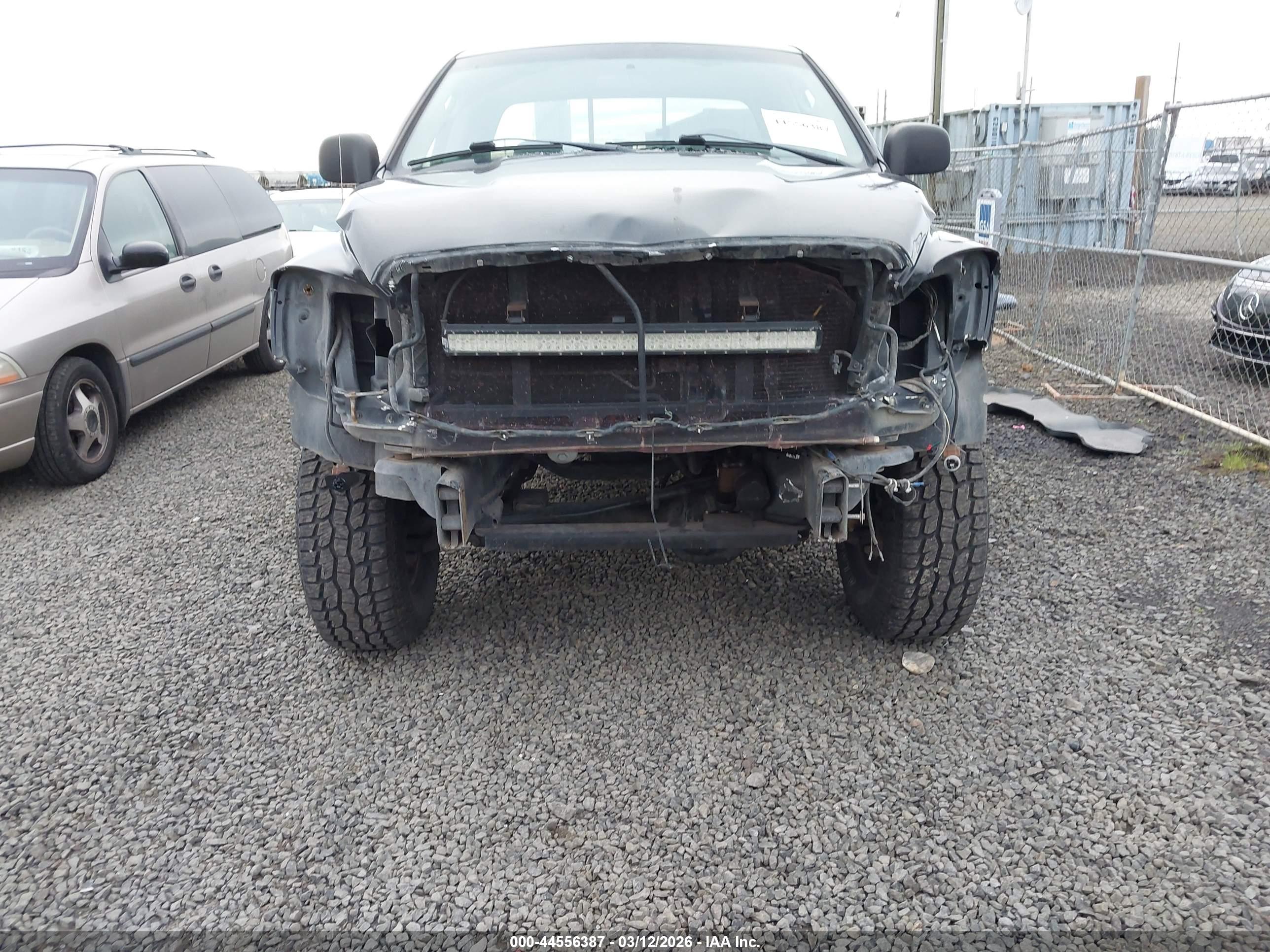 DODGE RAM image 6