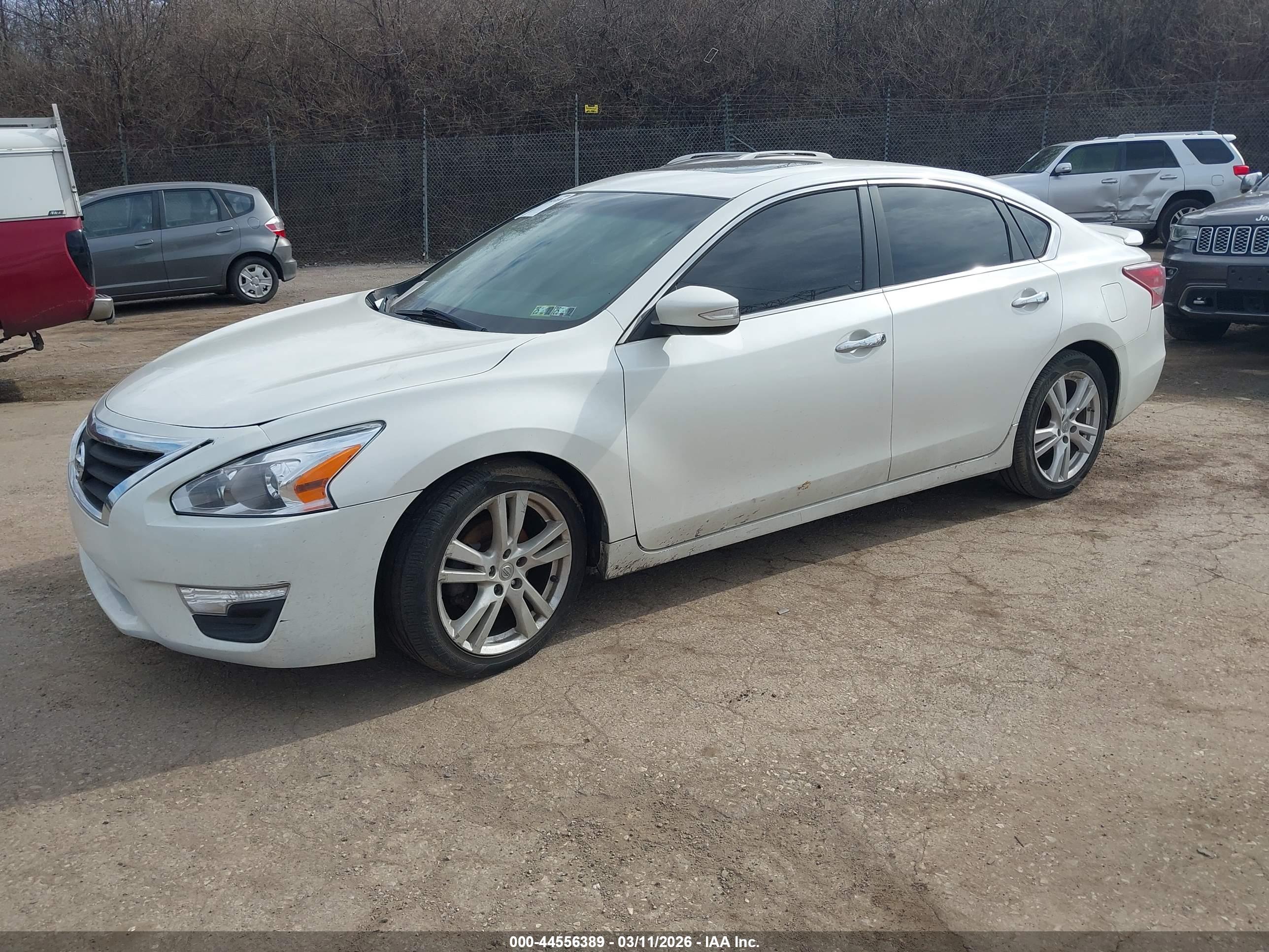 NISSAN ALTIMA image 2