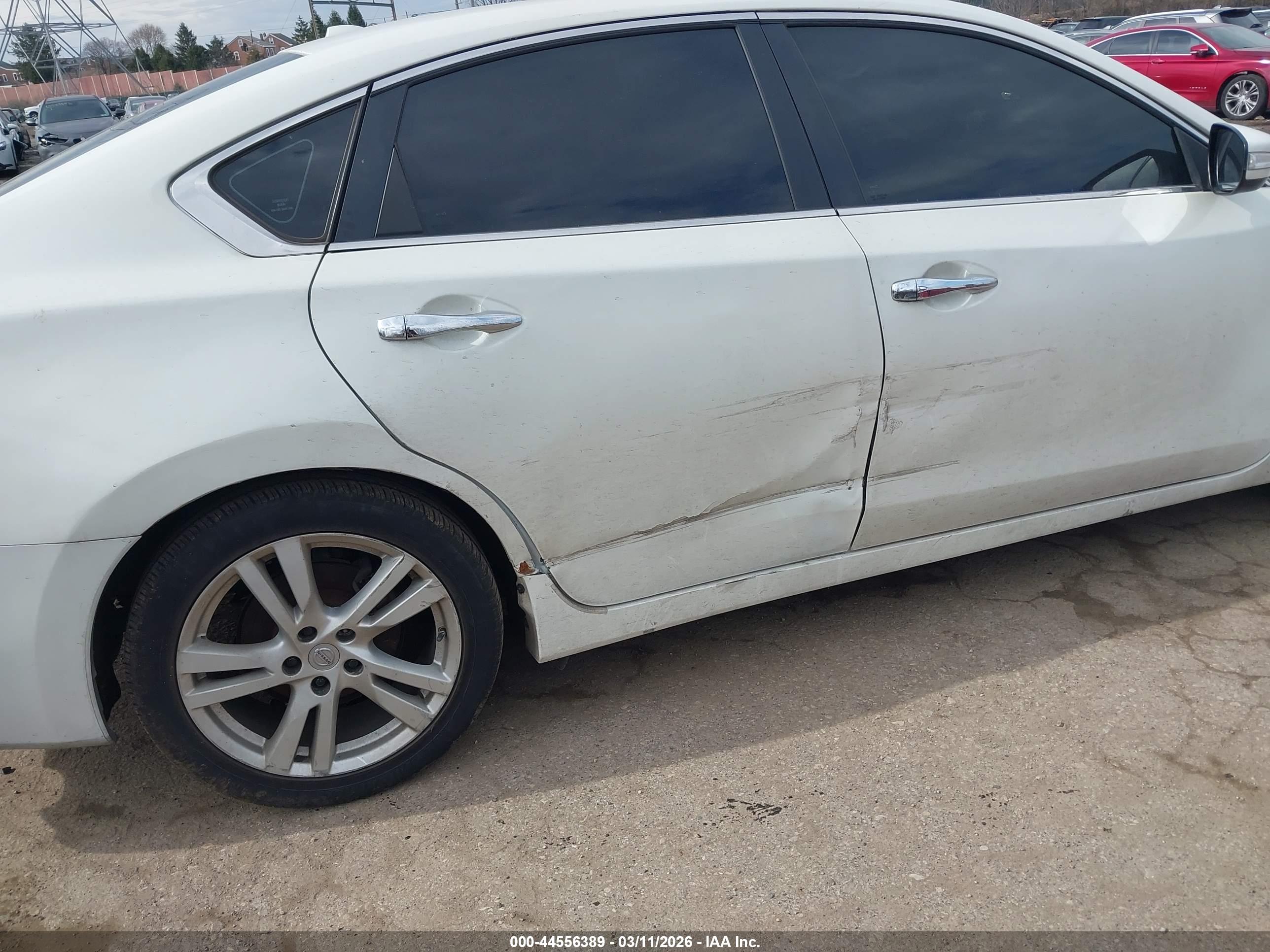 NISSAN ALTIMA image 6