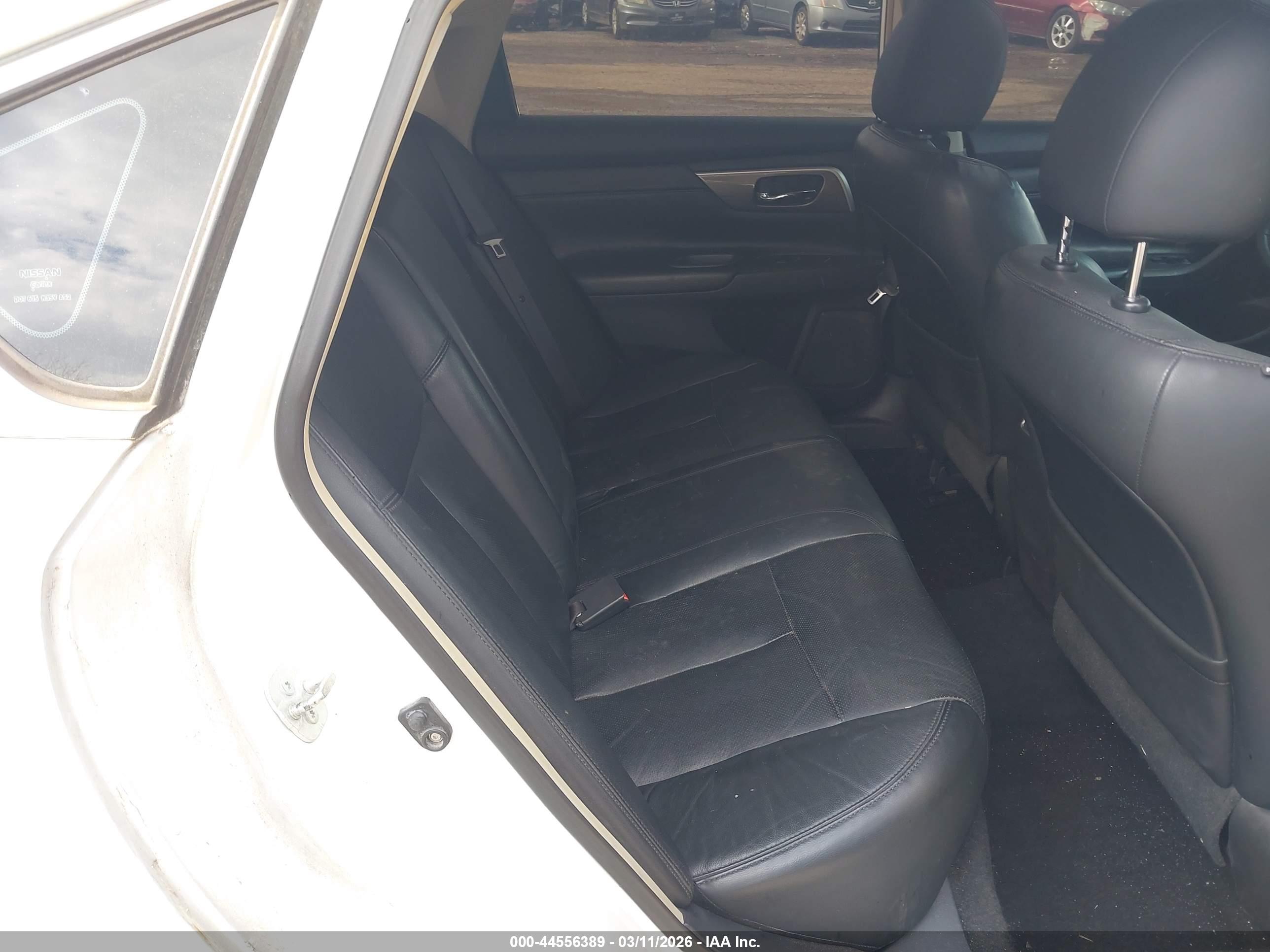 NISSAN ALTIMA image 8