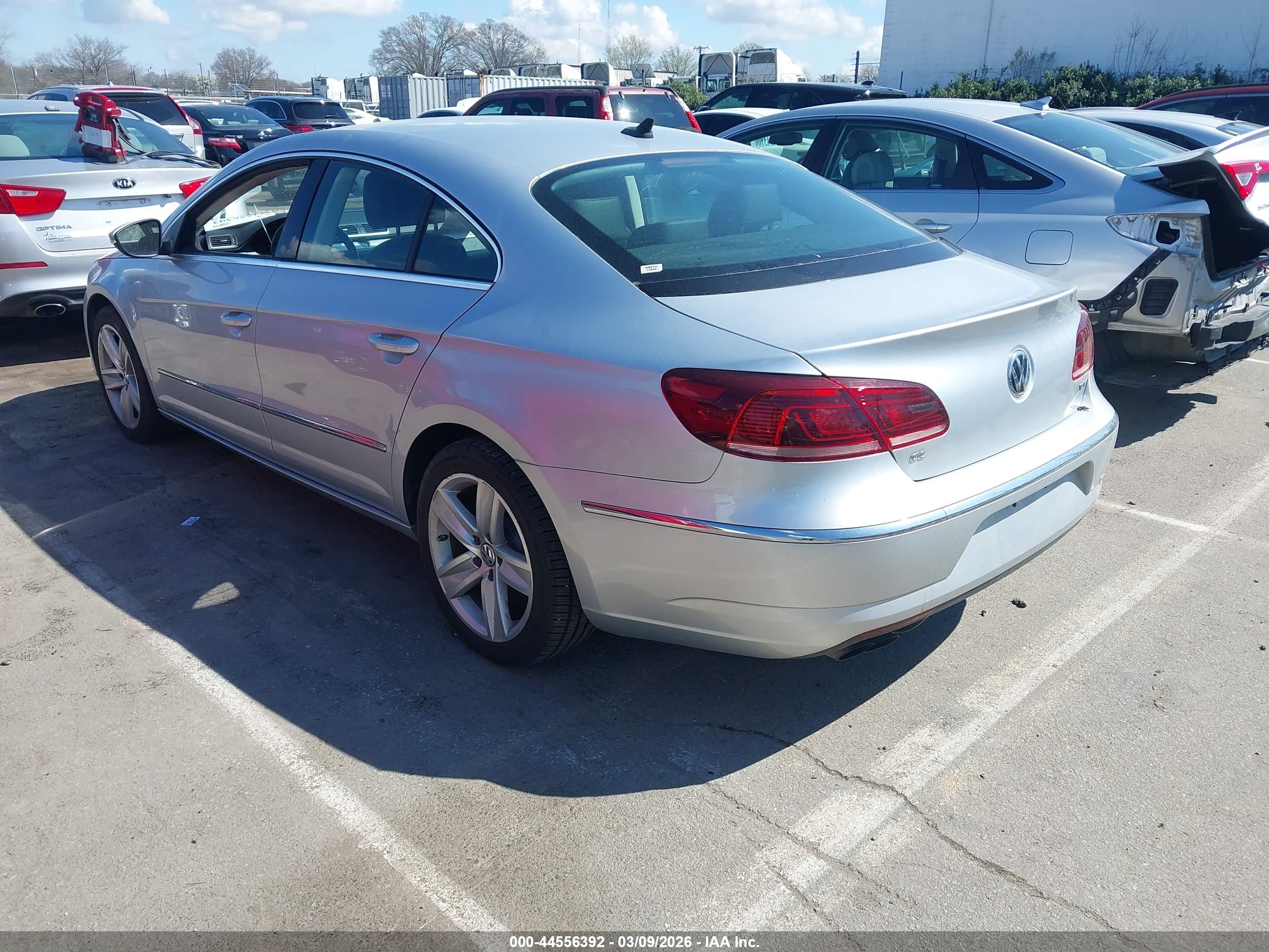 VOLKSWAGEN CC image 3