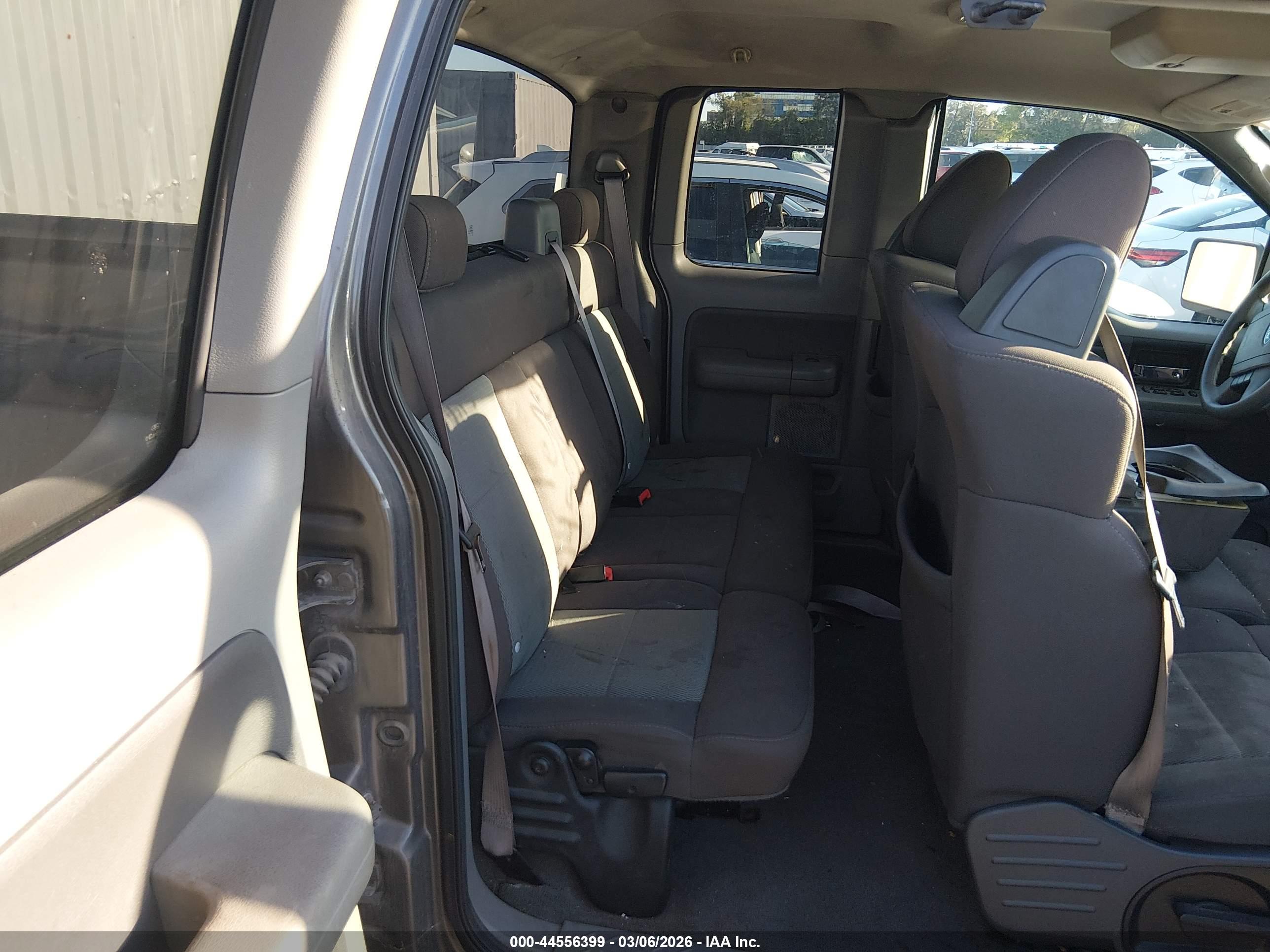 FORD F-150 image 8