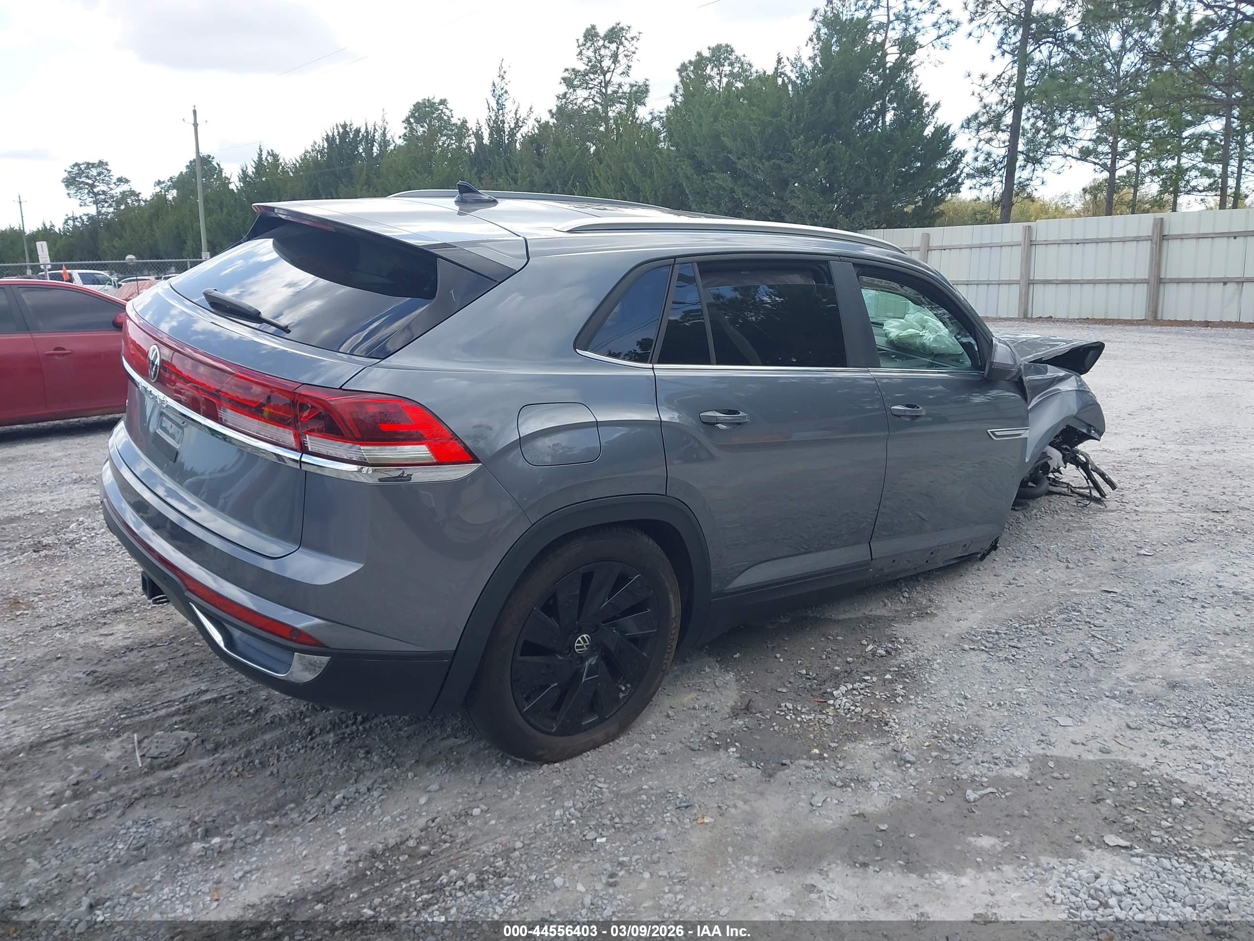 VOLKSWAGEN ATLAS image 4