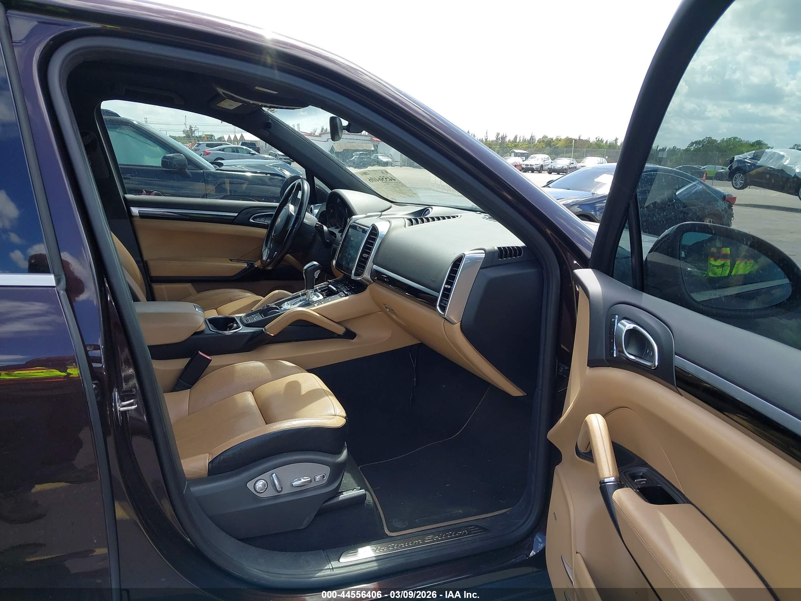 PORSCHE CAYENNE image 5