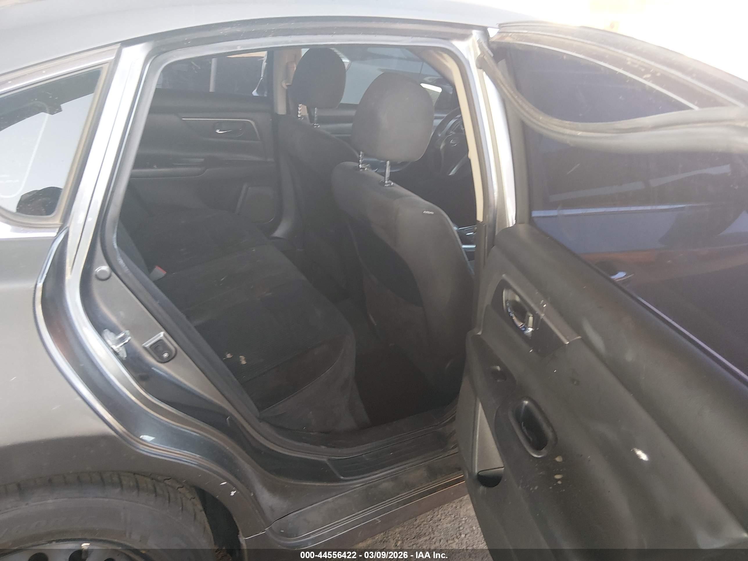 NISSAN ALTIMA image 8