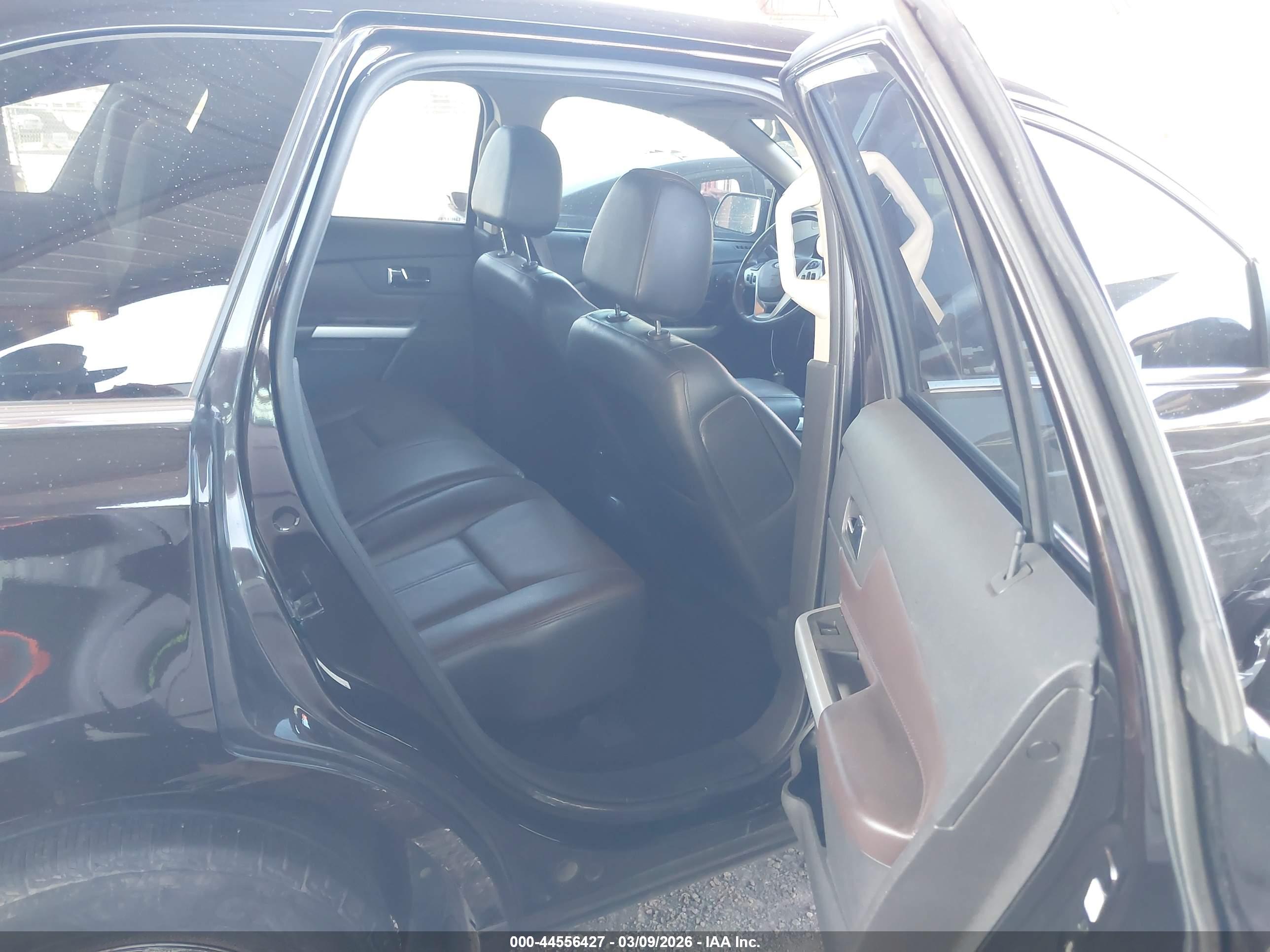 FORD EDGE image 8