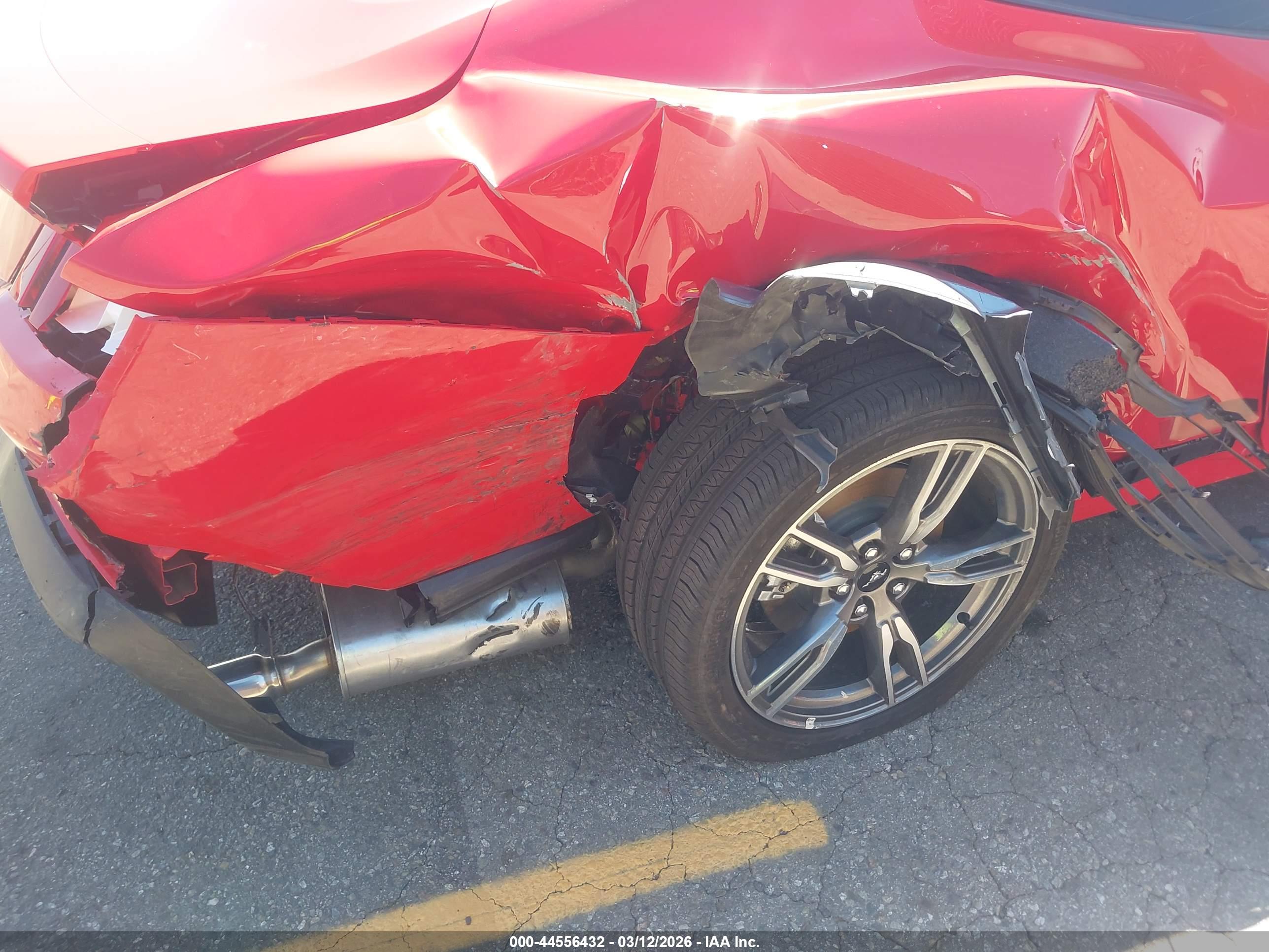 FORD MUSTANG image 6