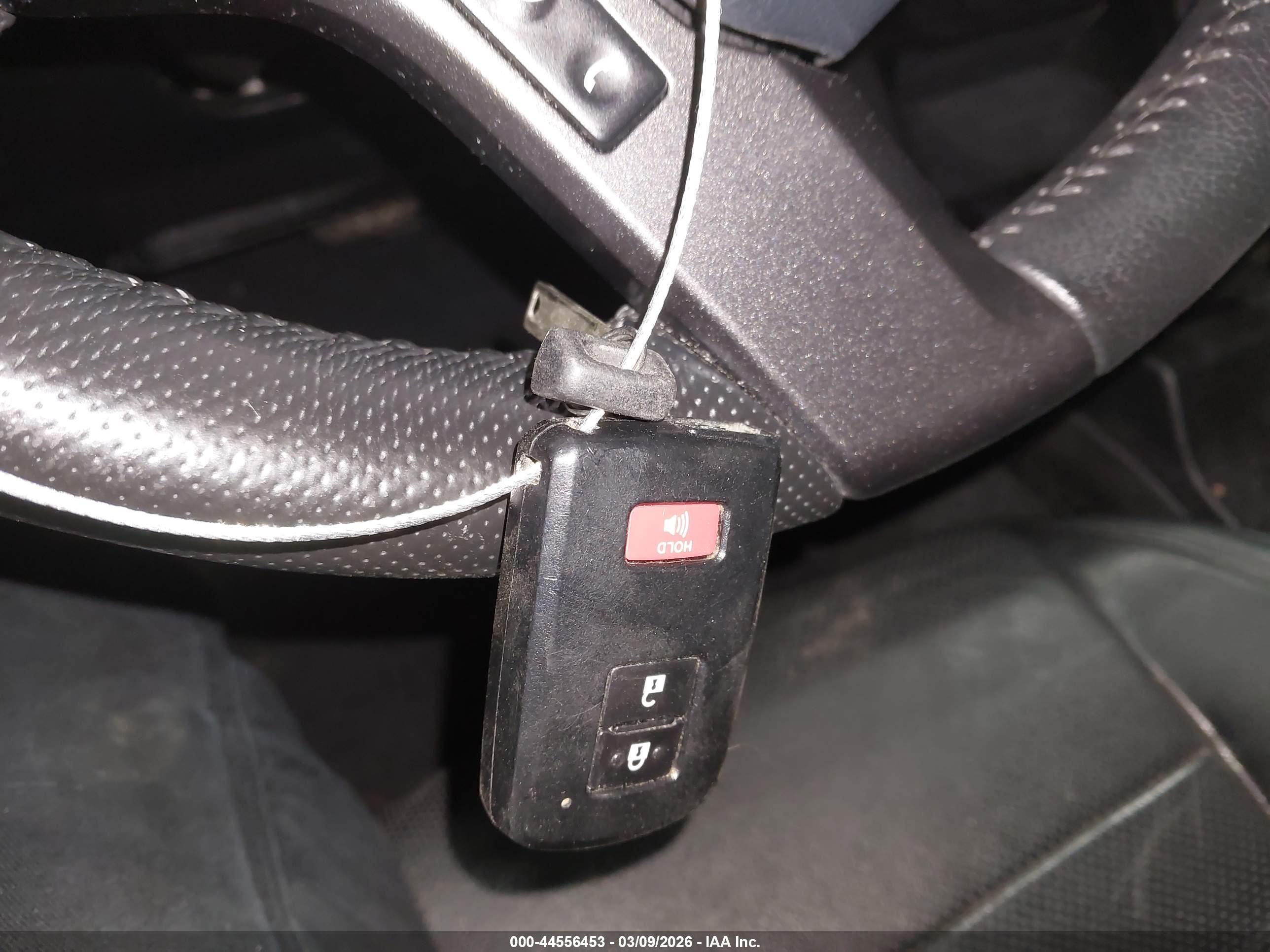 TOYOTA TACOMA image 11