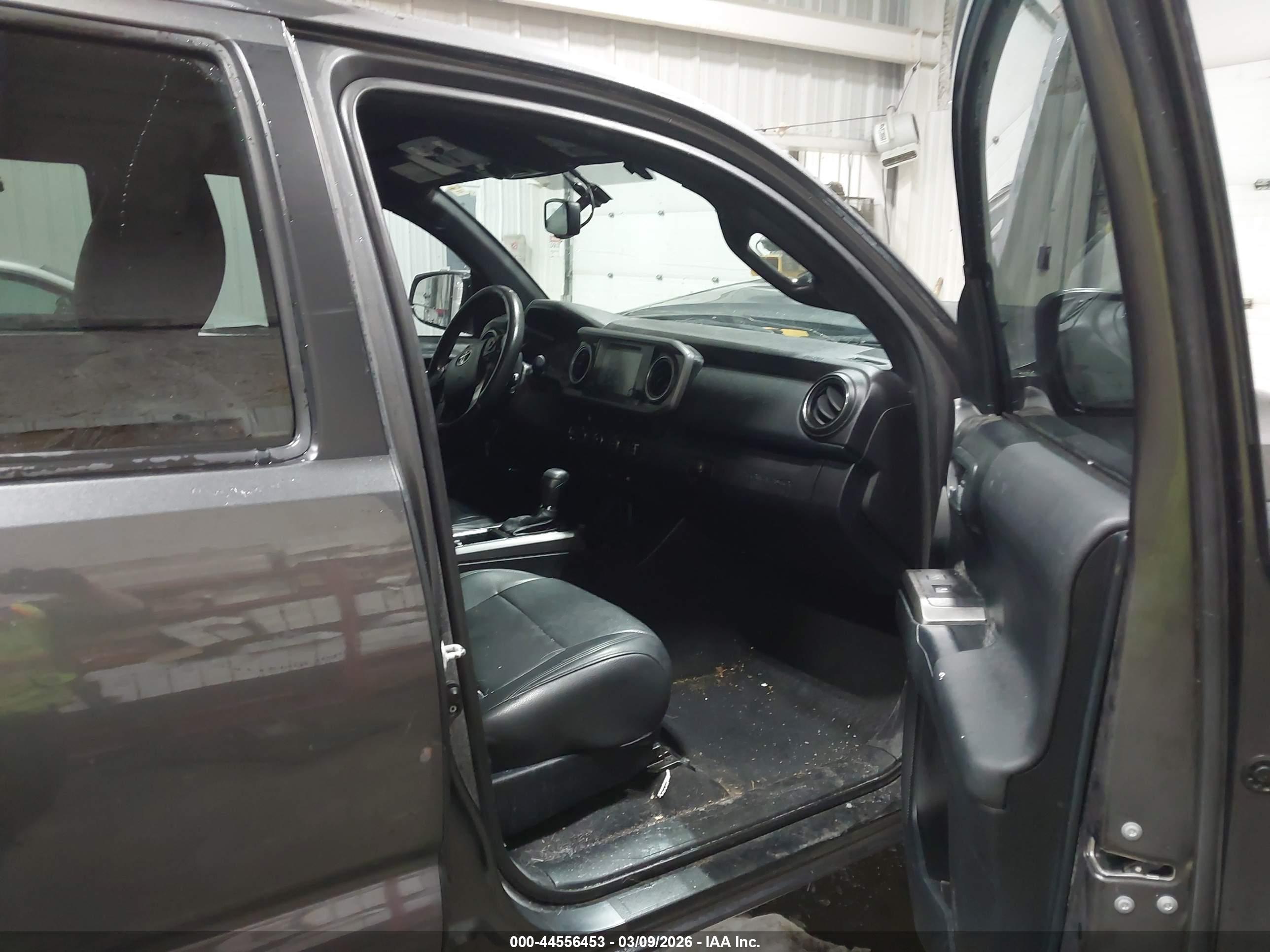 TOYOTA TACOMA image 5