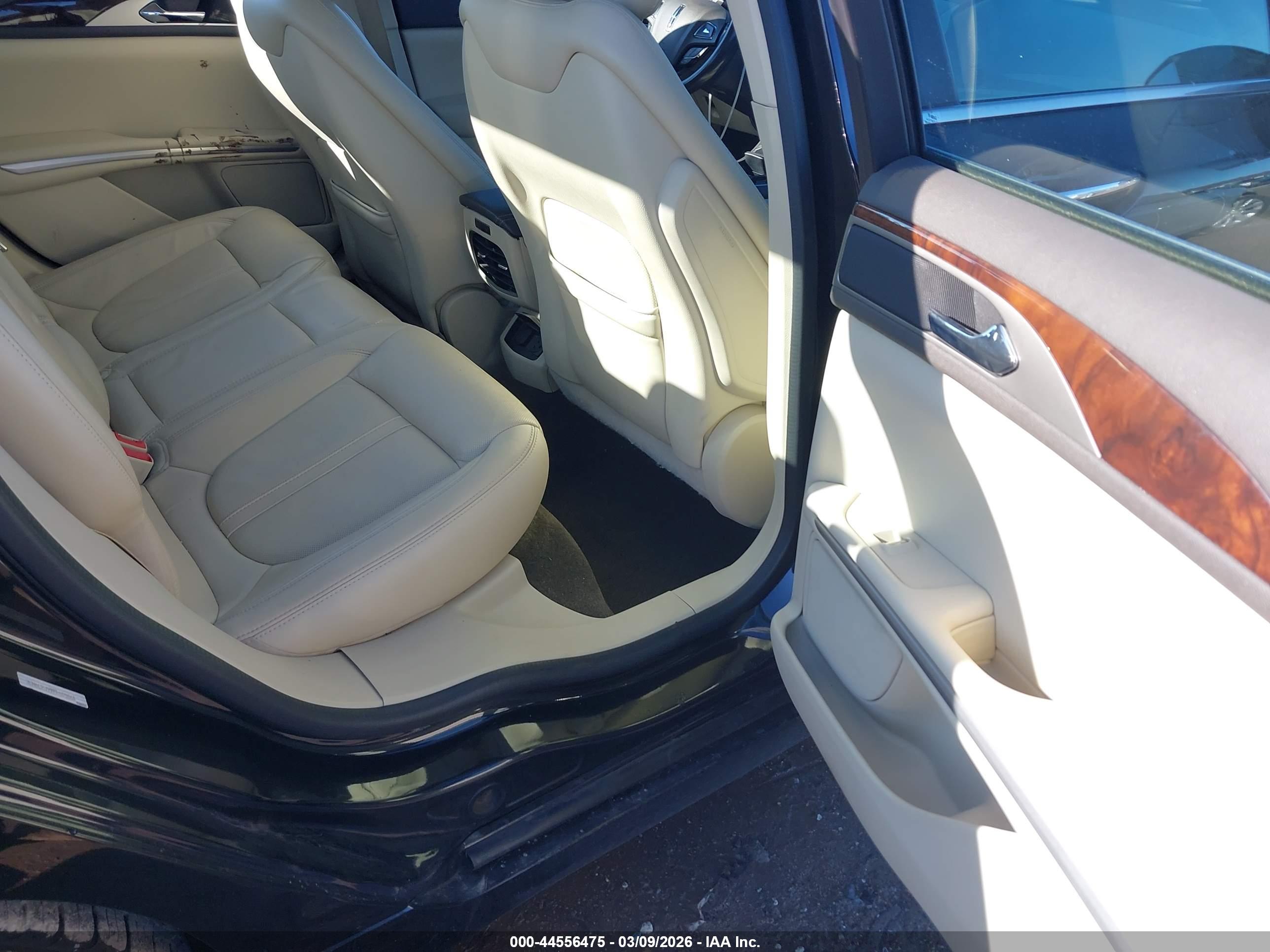 LINCOLN MKZ image 8