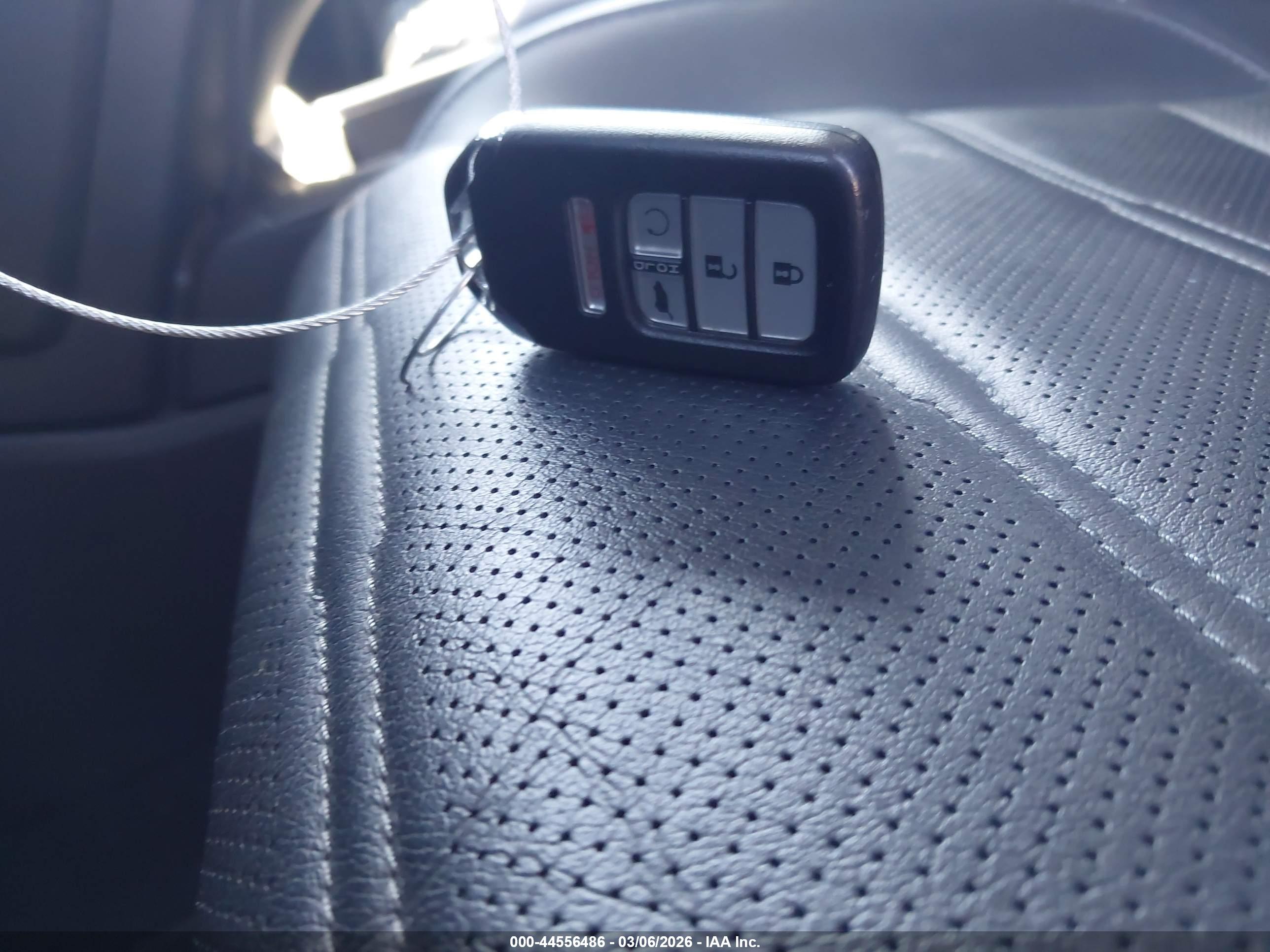 HONDA CR-V image 11