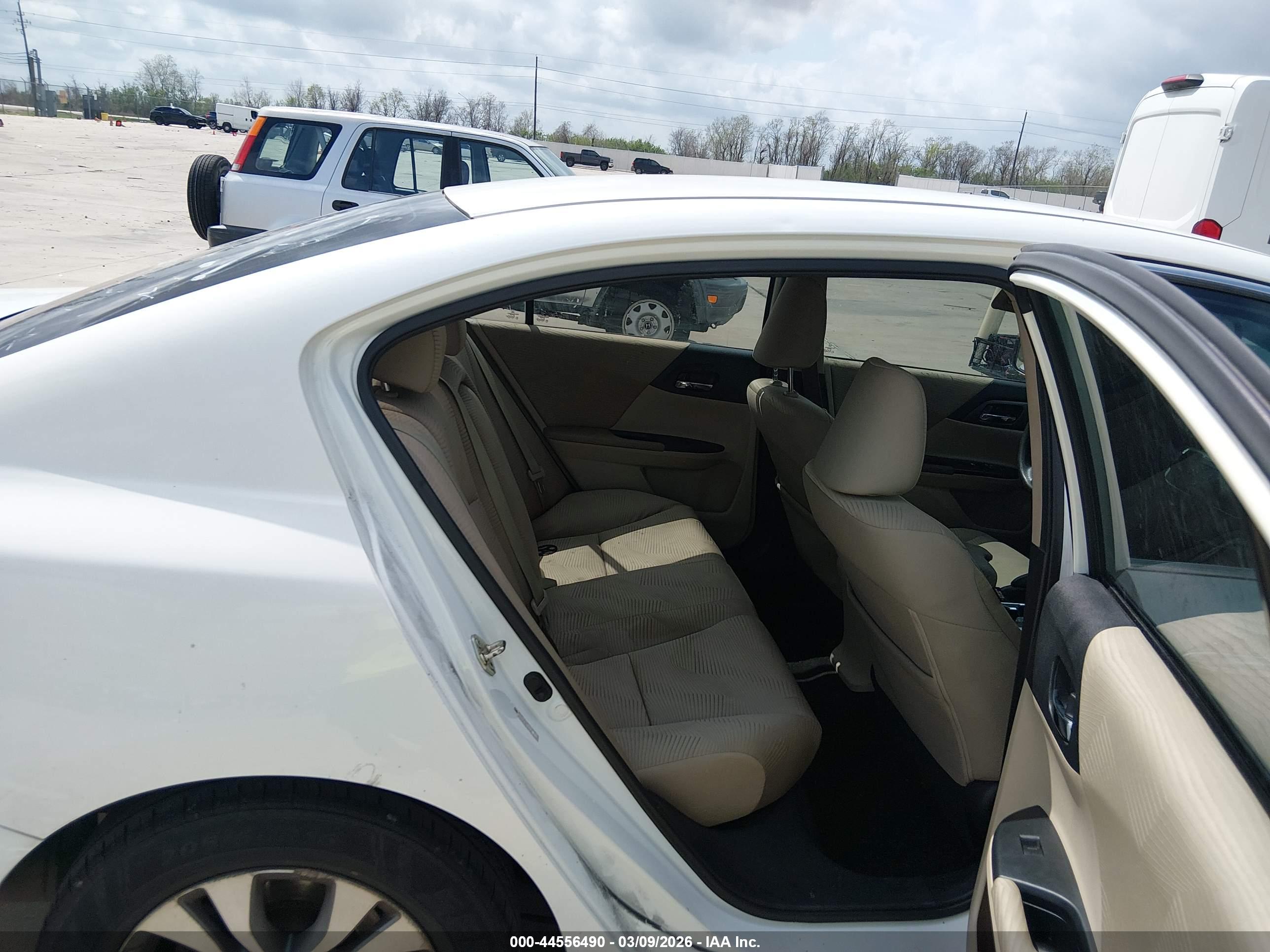 HONDA ACCORD image 8