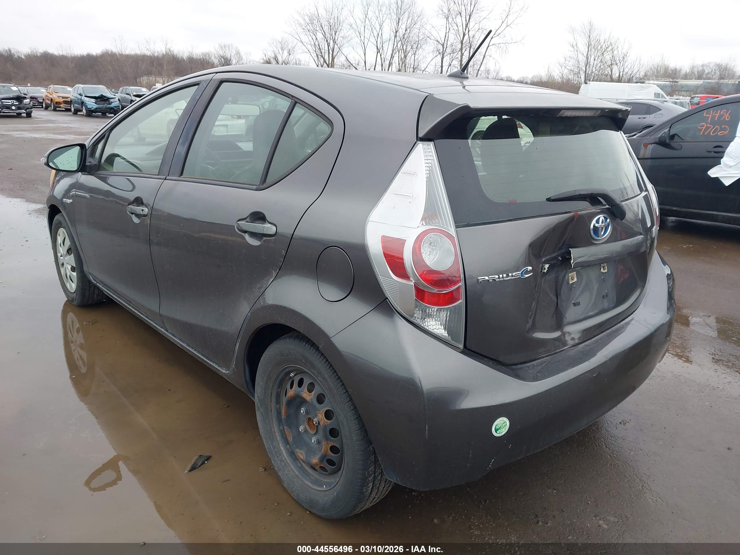 TOYOTA PRIUS image 3