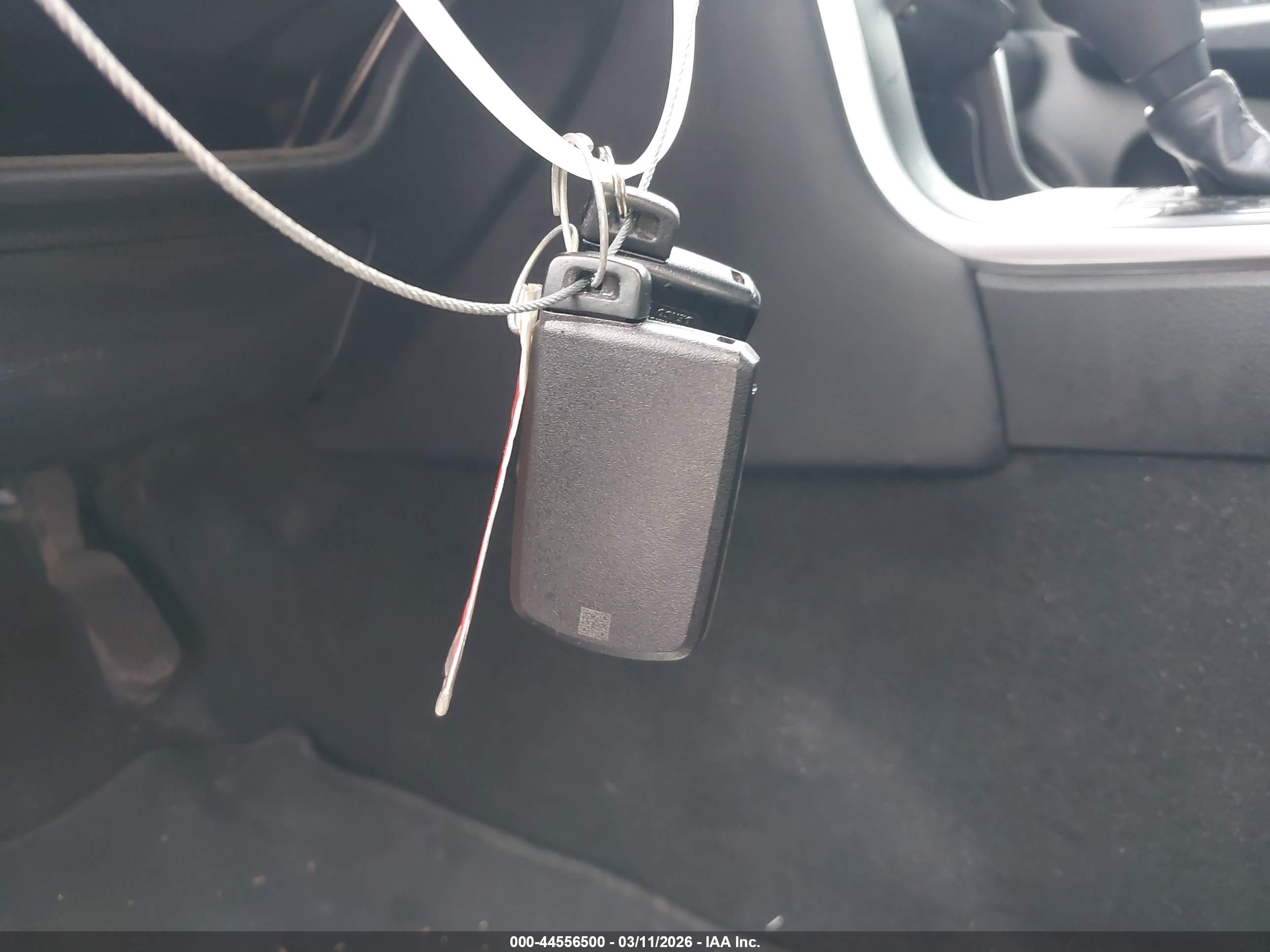 TOYOTA CAMRY image 11