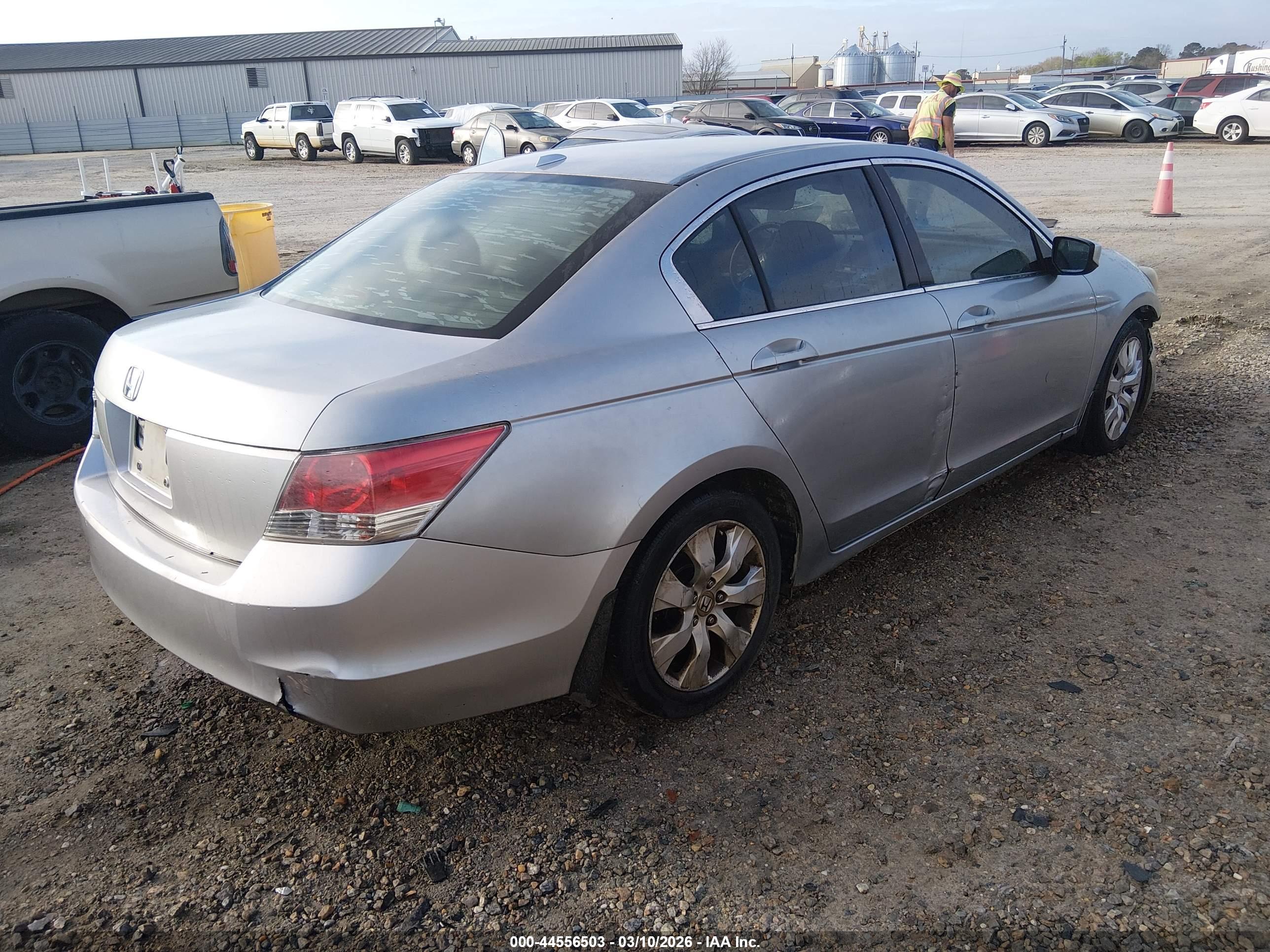 HONDA ACCORD image 4