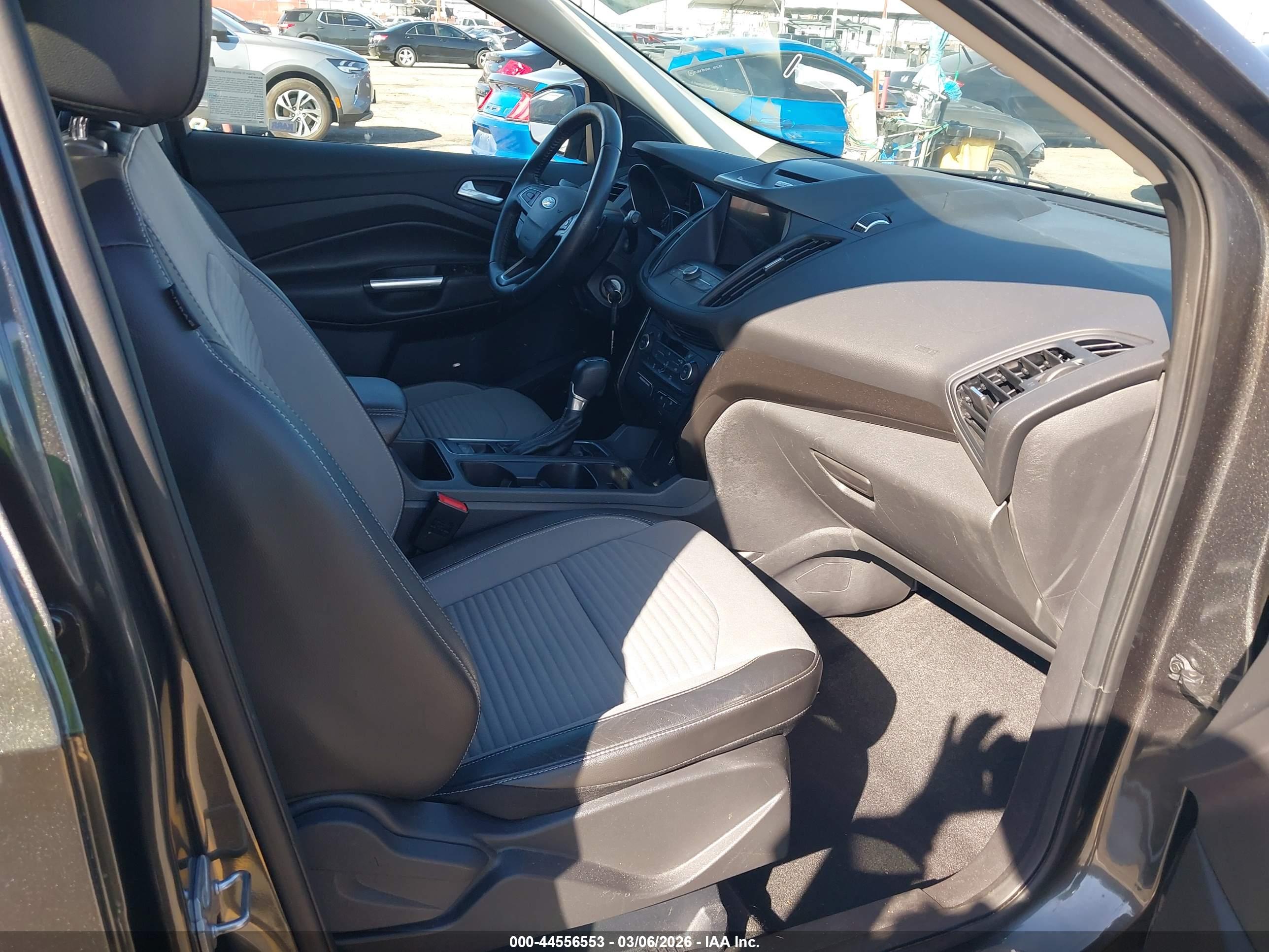 FORD ESCAPE image 5