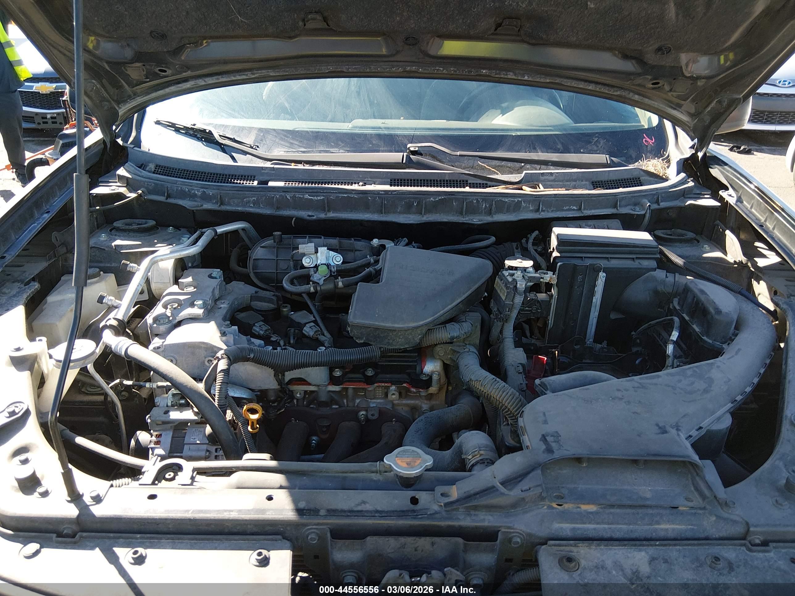 NISSAN ROGUE image 10