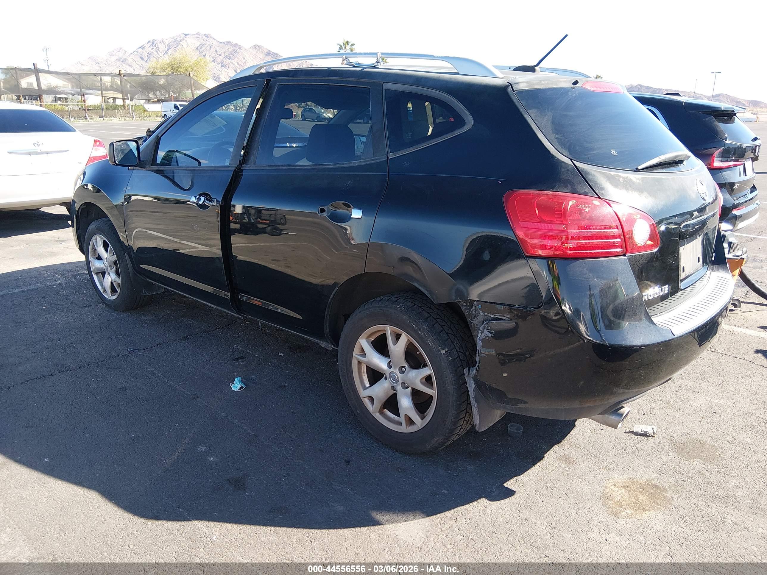 NISSAN ROGUE image 3