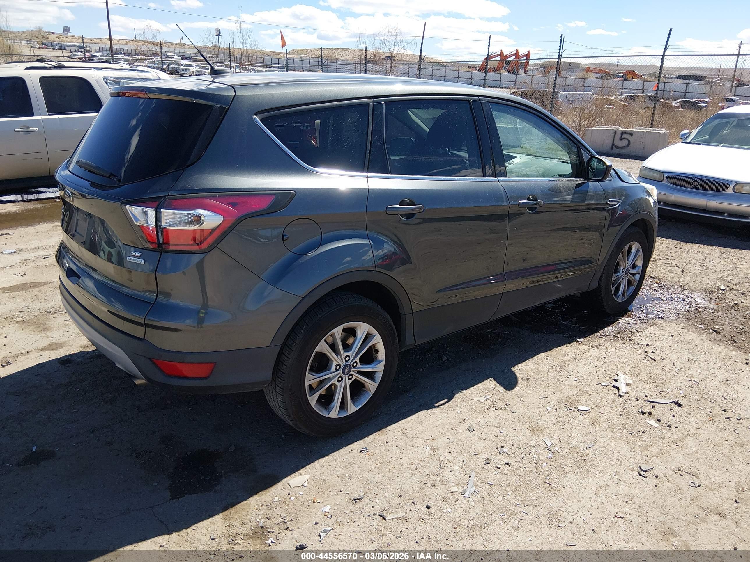 FORD ESCAPE image 4