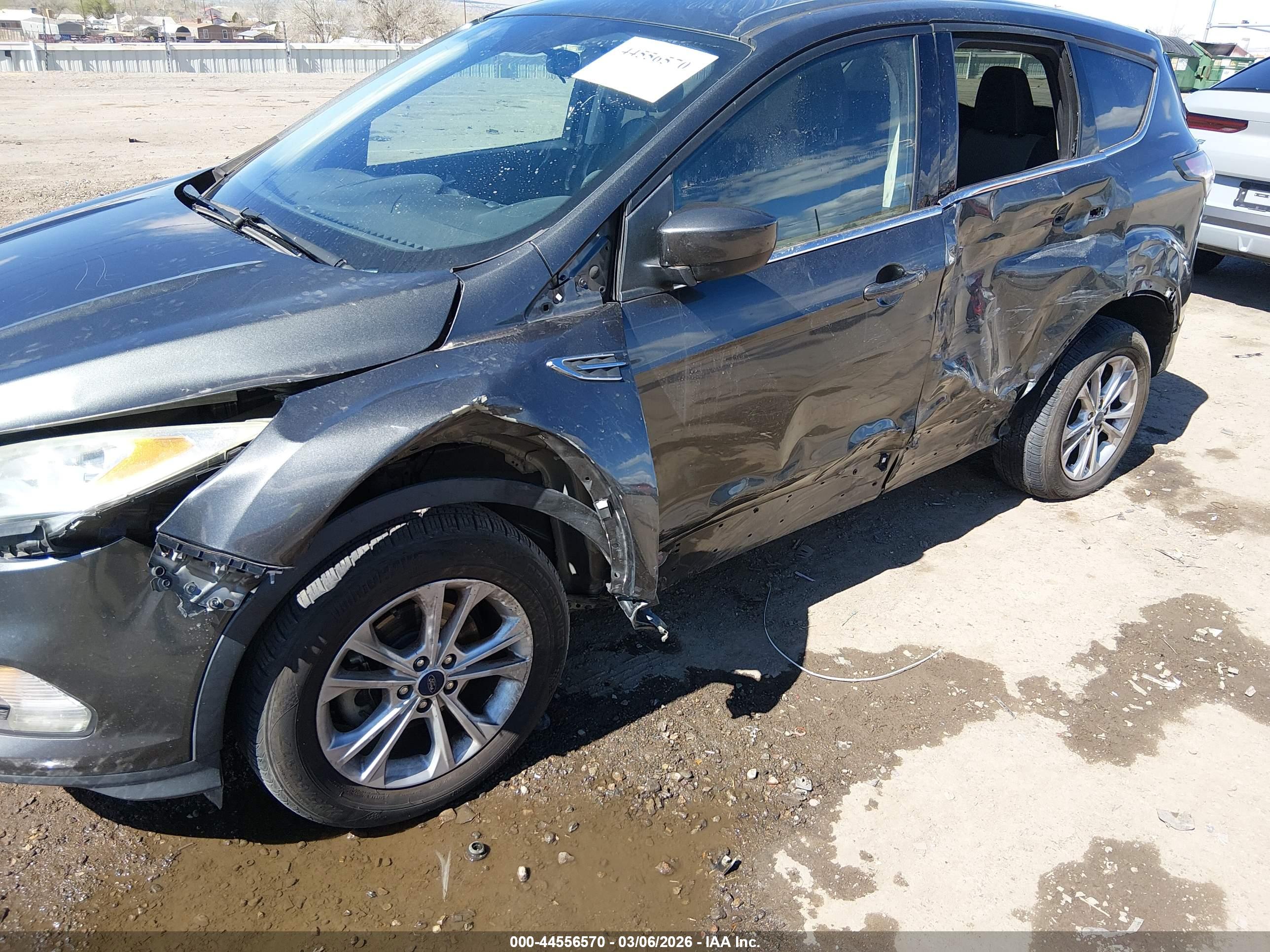 FORD ESCAPE image 6